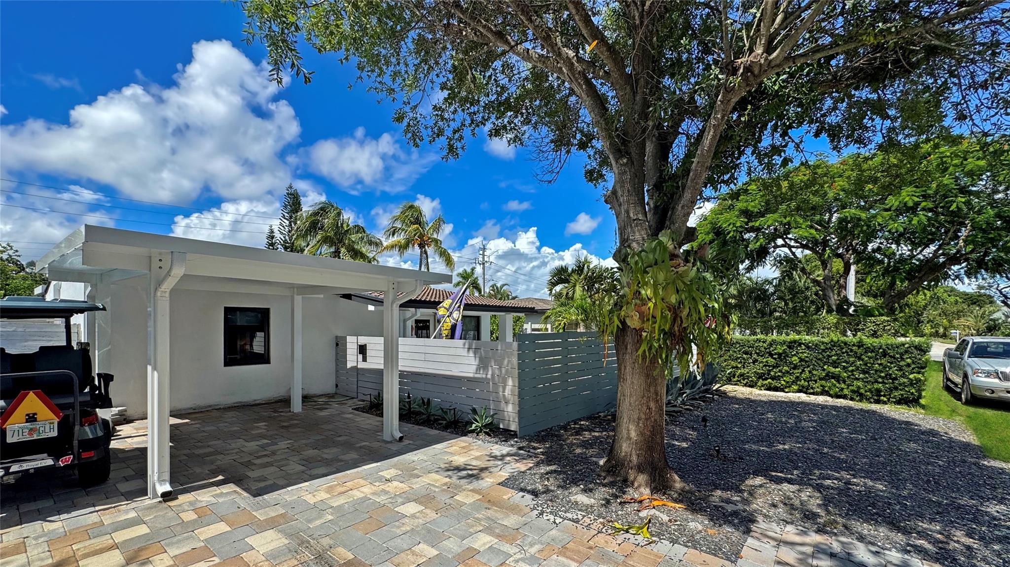 1637 NE 16th Ave