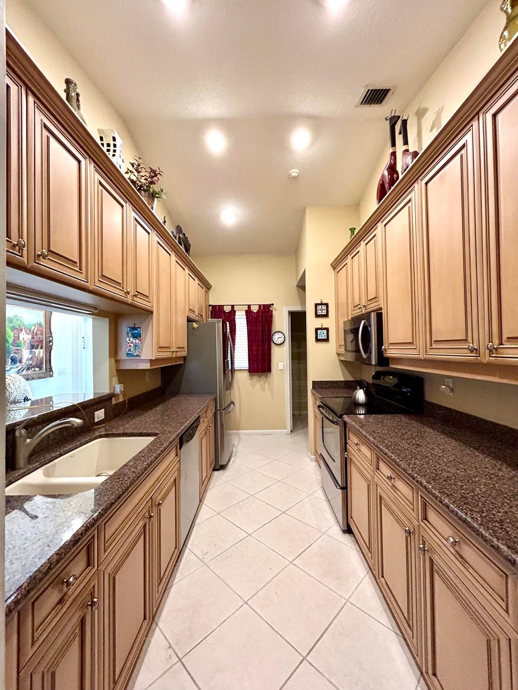 Photo of 5193 Corbel Lake Way, Boynton Beach, FL 33437 (MLS # R11136779)