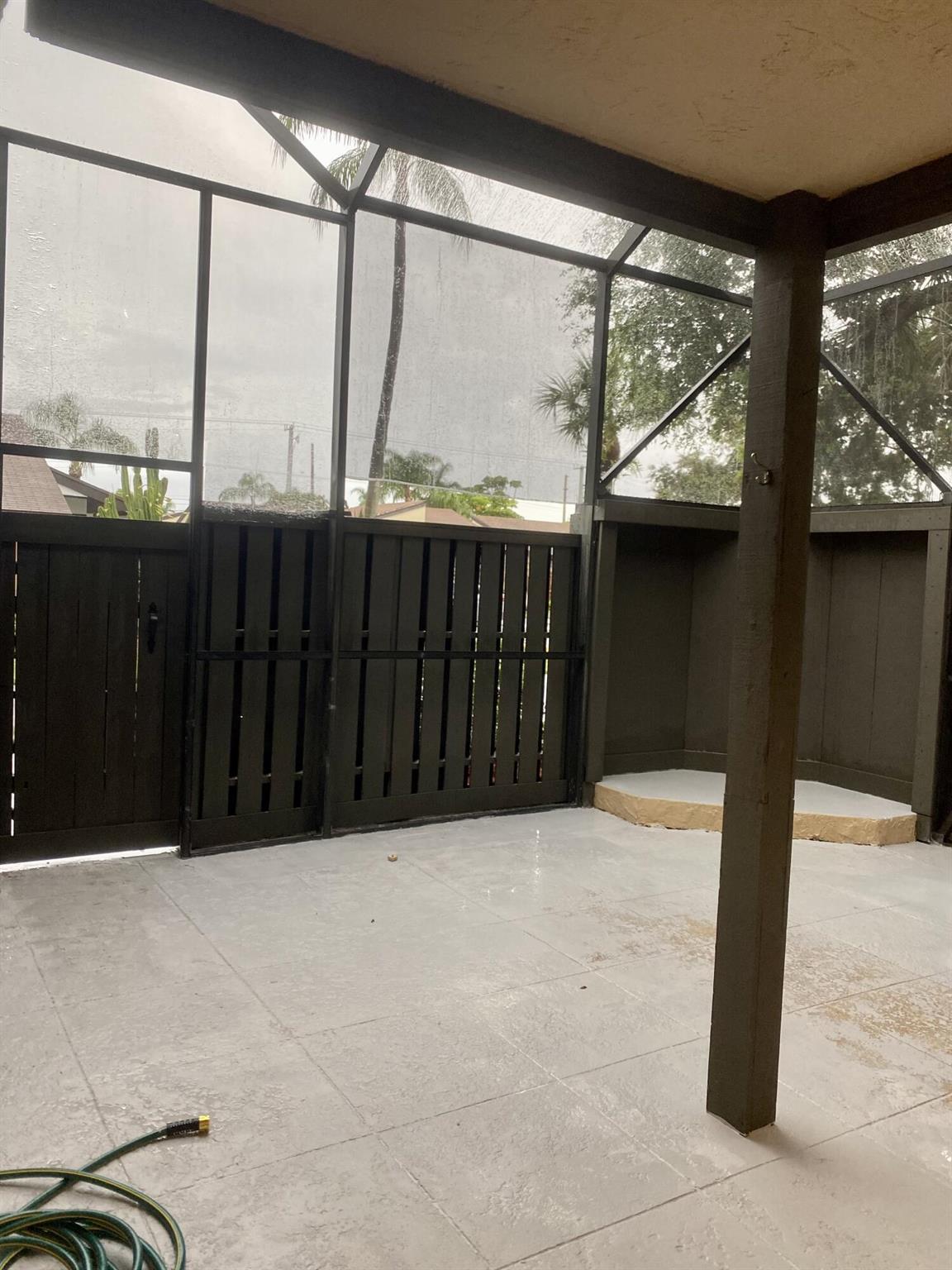 FOXWOOD ESTATES 2 OF LAKESIDE GREEN - Residential Lease