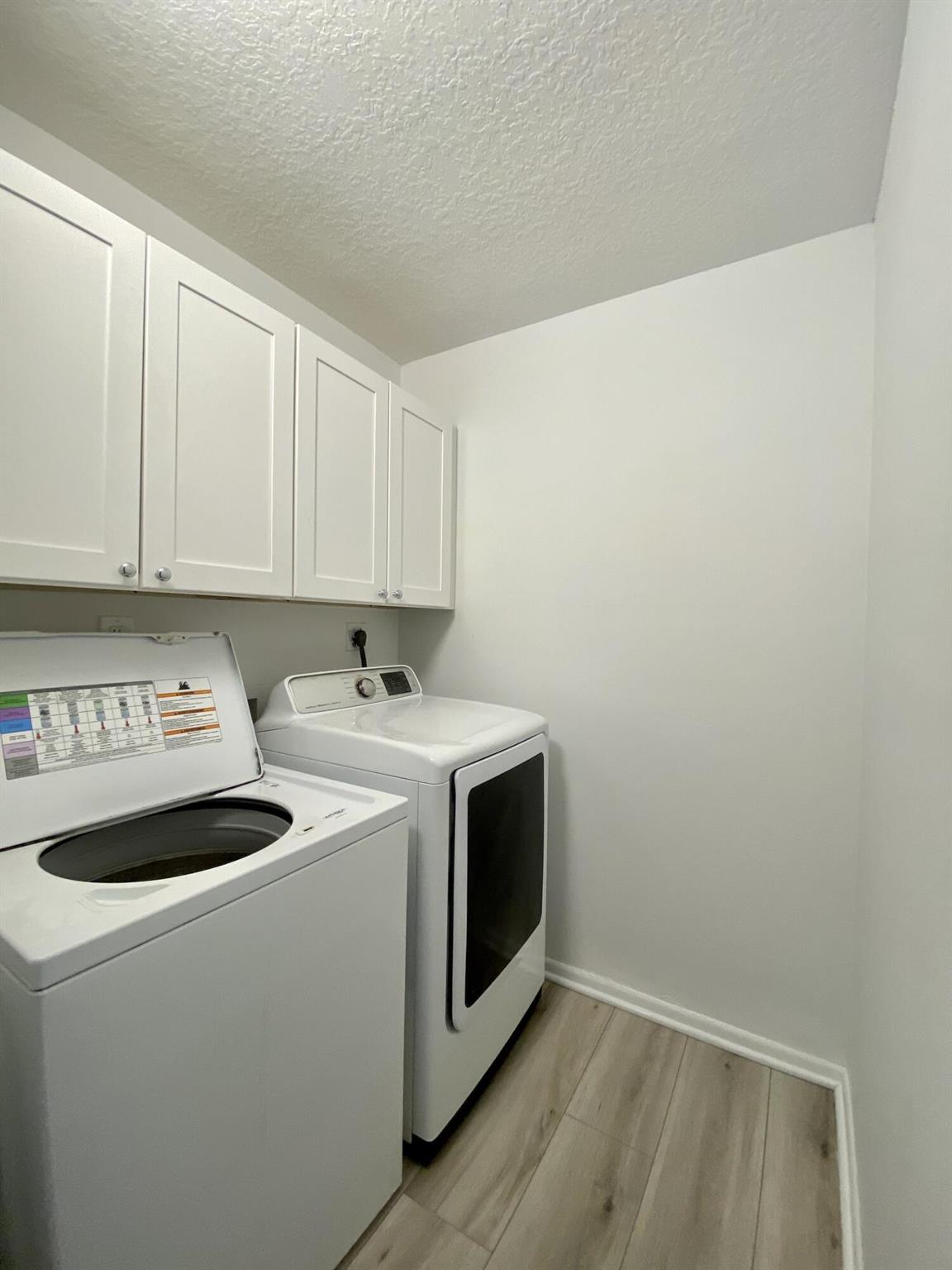 FOXWOOD ESTATES 2 OF LAKESIDE GREEN - Residential Lease