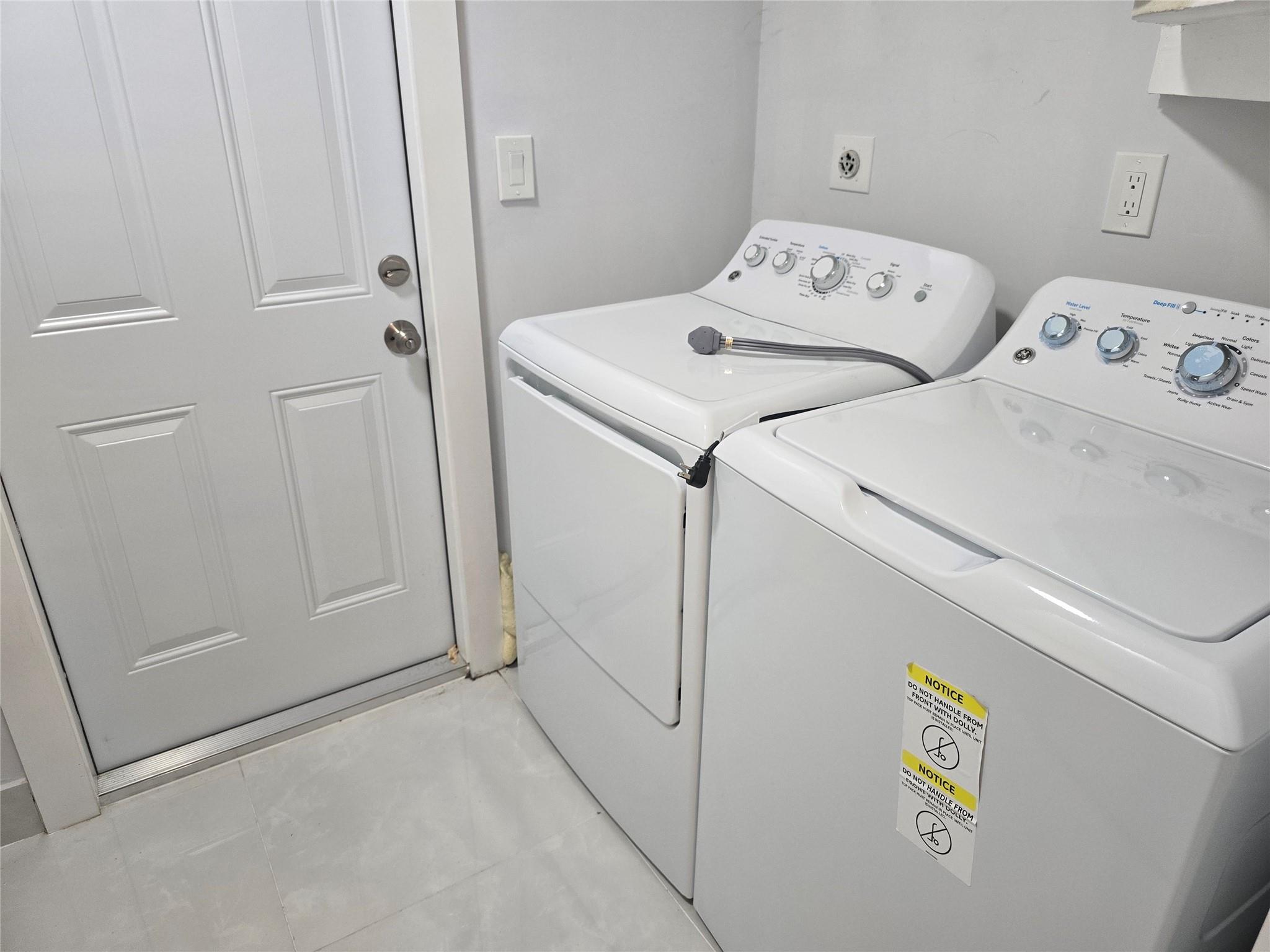 F & D Sub 73-20 B - Residential Lease