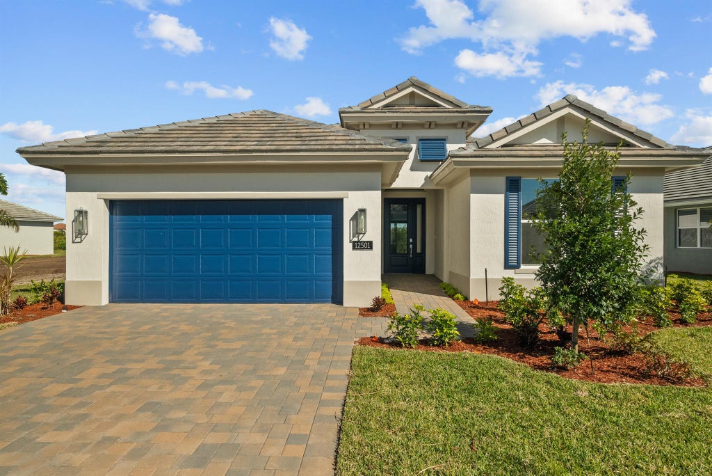 Photo of 12404 SW Sunrise Lake Terrace, Port Saint Lucie, FL 34987 (MLS # R11002465)