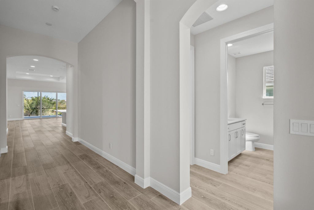 Photo of 12404 SW Sunrise Lake Terrace, Port Saint Lucie, FL 34987 (MLS # R11002465)