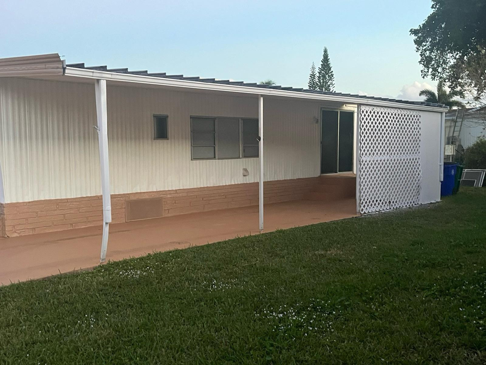 CORAL CAY - Residential