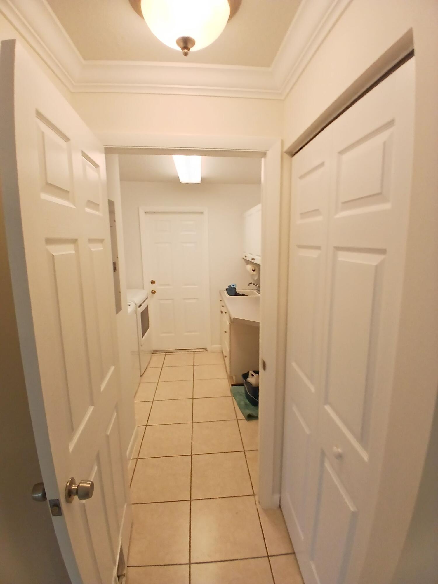 FLORAL PARK LANTANA - Residential