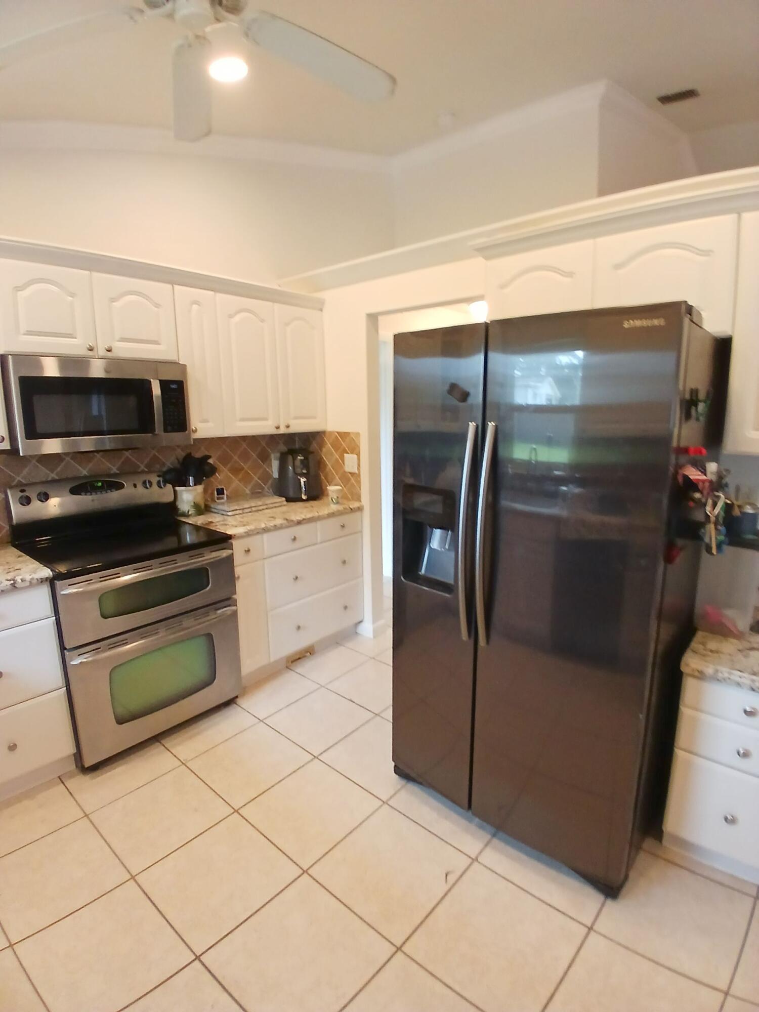 FLORAL PARK LANTANA - Residential