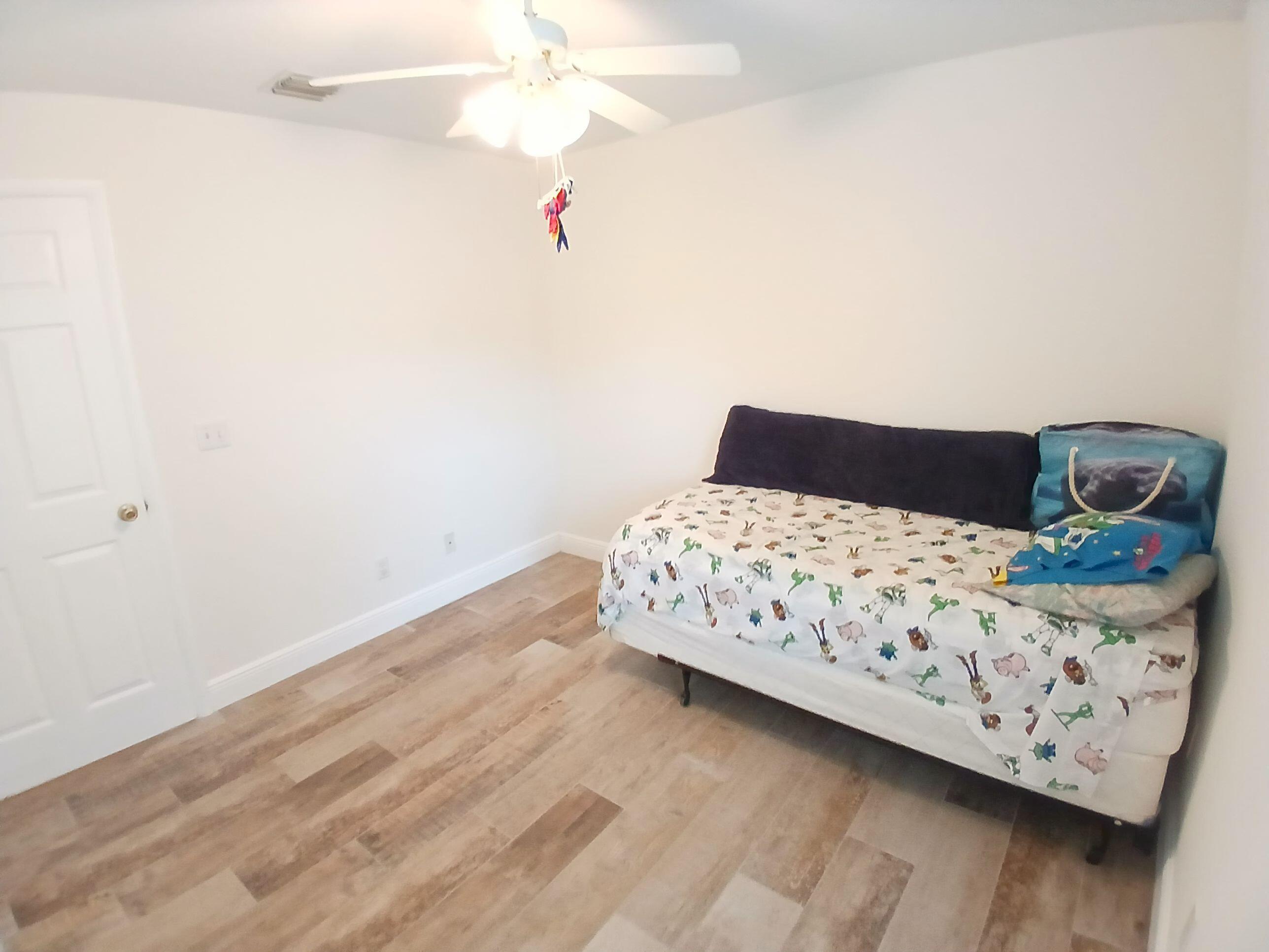FLORAL PARK LANTANA - Residential