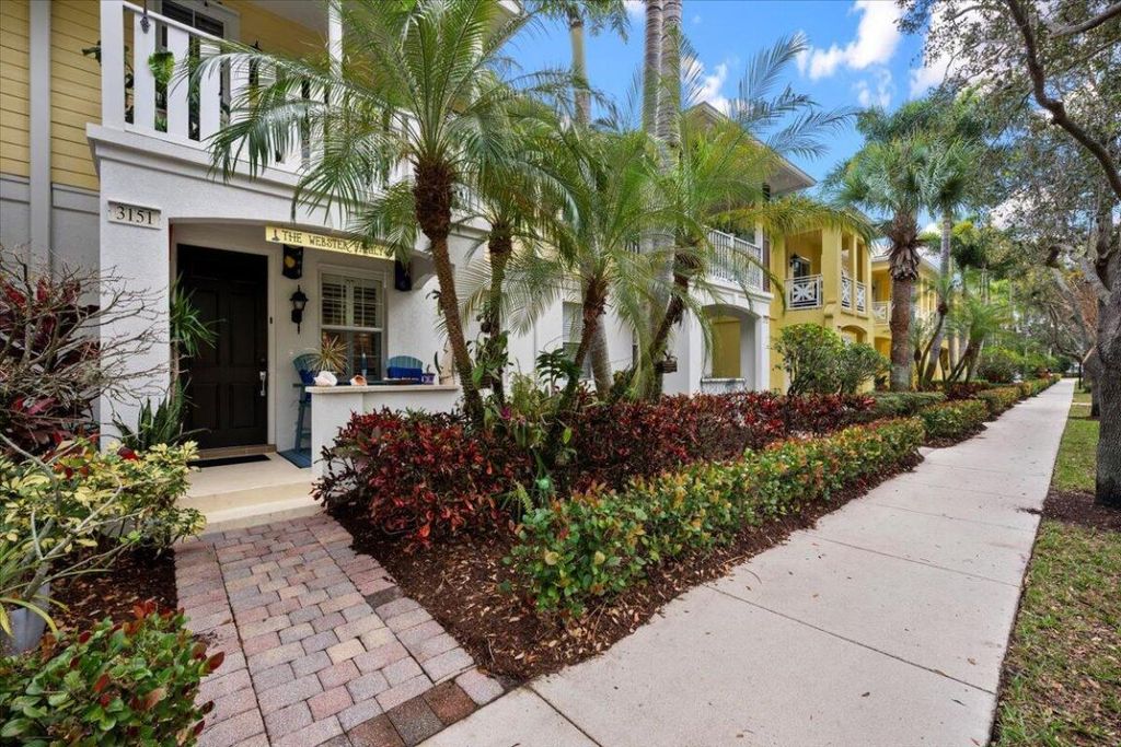 Photo of 3151 E Community Drive, Jupiter, FL 33458 (MLS # R11152928)