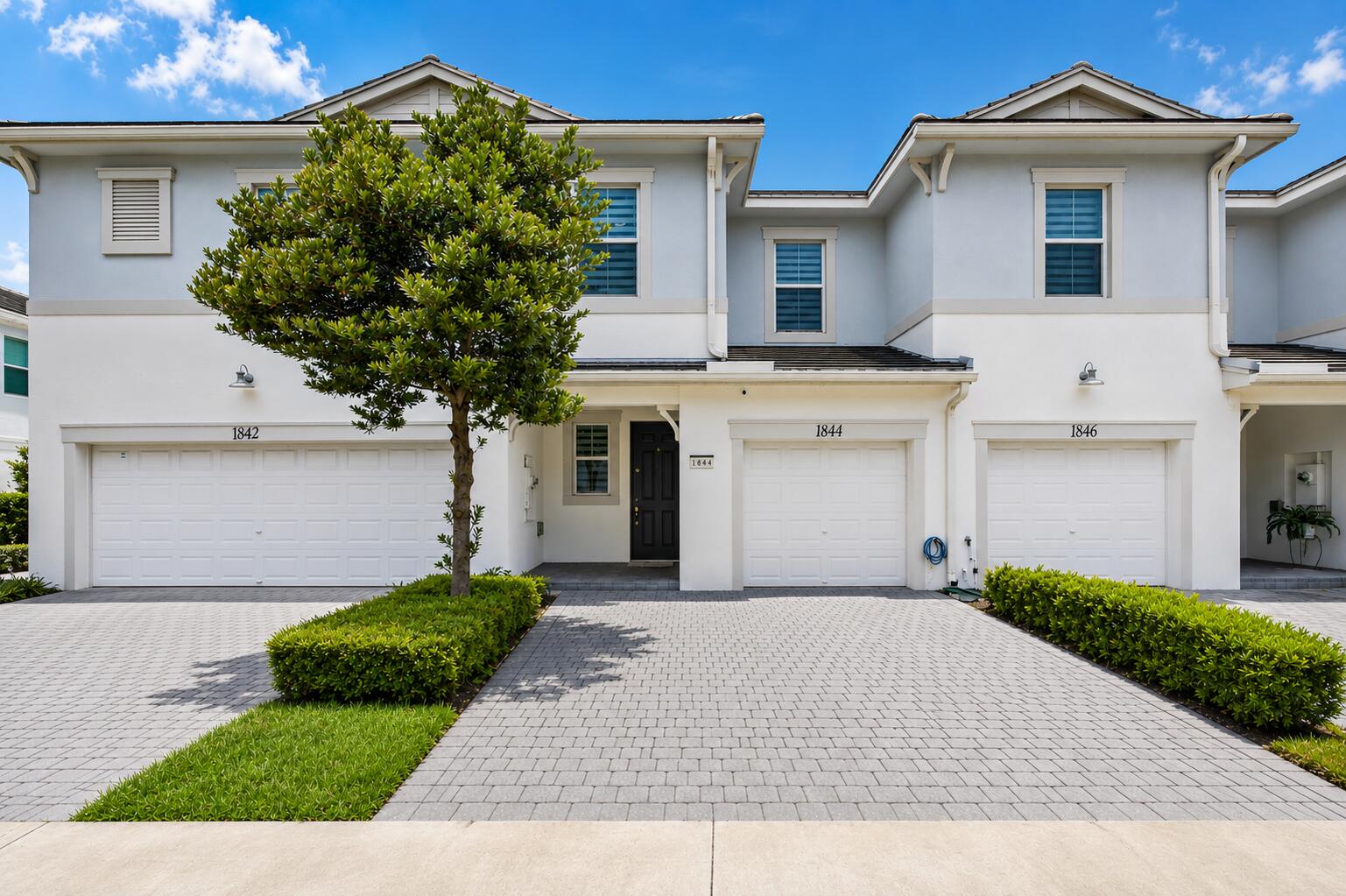 1844 Sandpiper Pointe Place