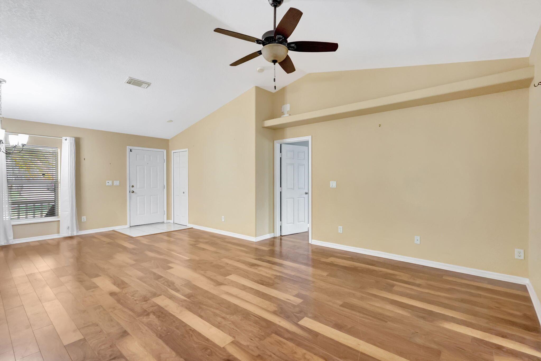 PORT ST LUCIE SECTION 48 - Residential Lease