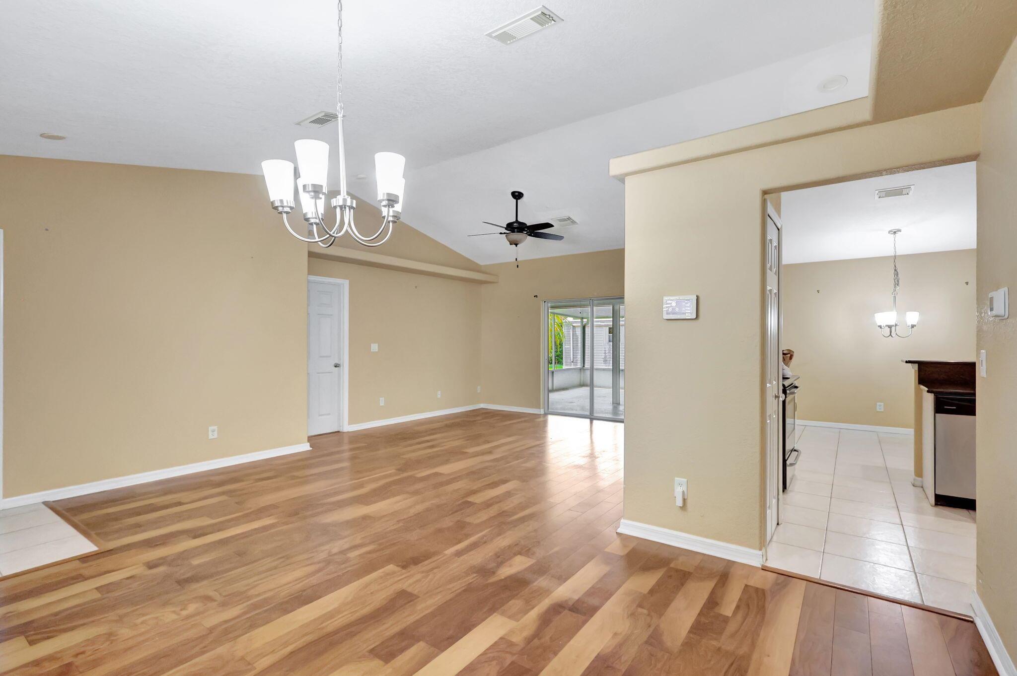 PORT ST LUCIE SECTION 48 - Residential Lease