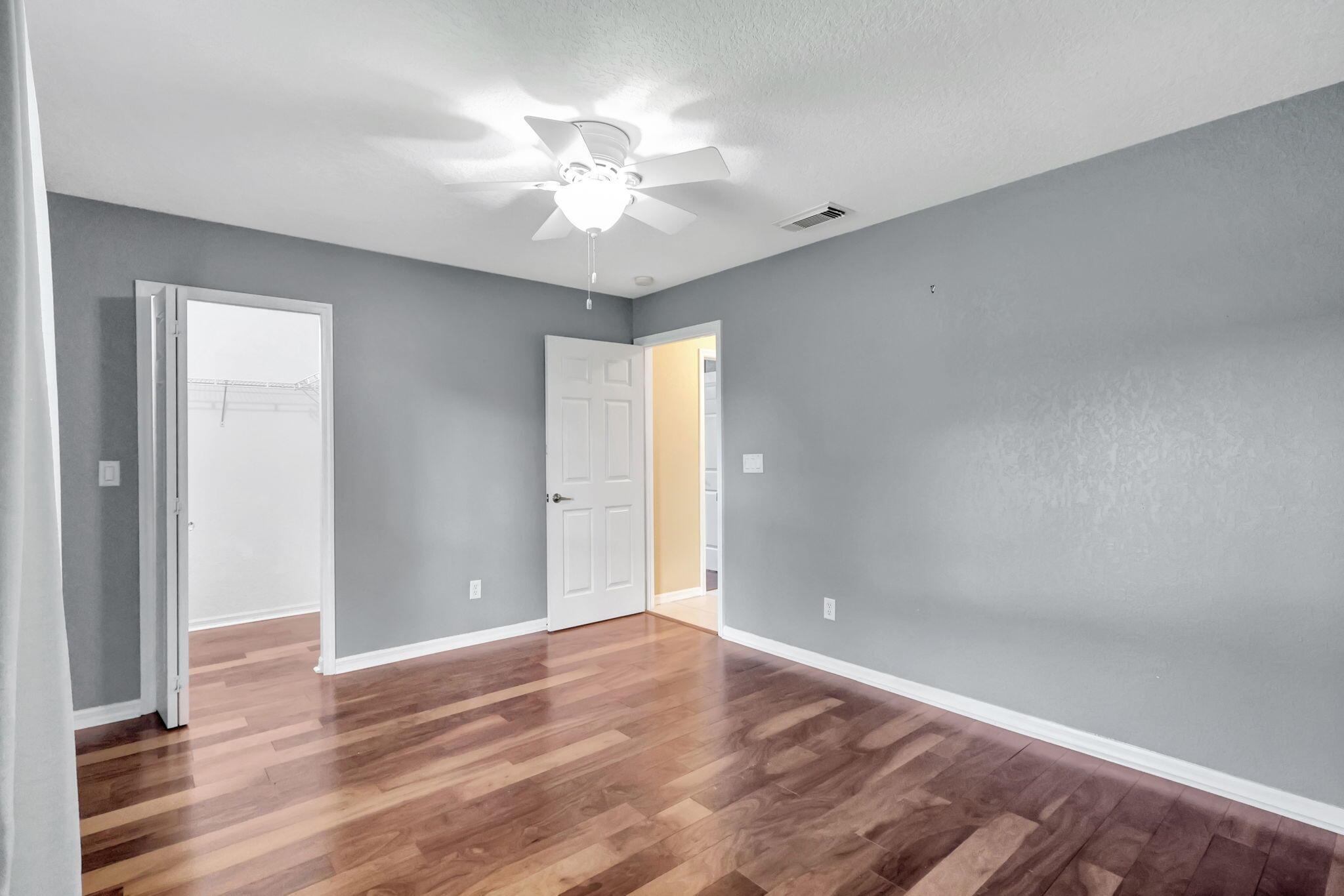 PORT ST LUCIE SECTION 48 - Residential Lease