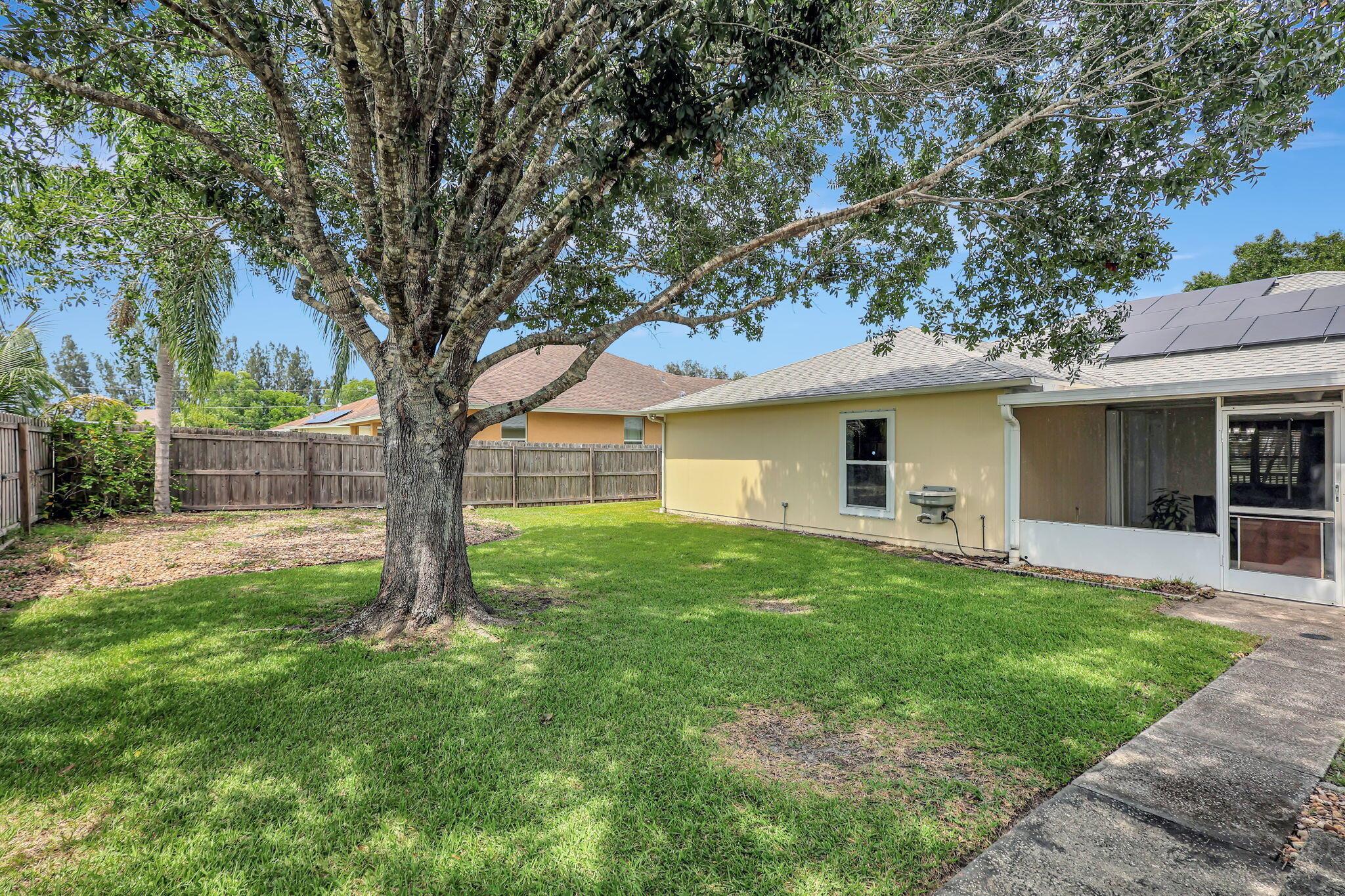 PORT ST LUCIE SECTION 48 - Residential Lease