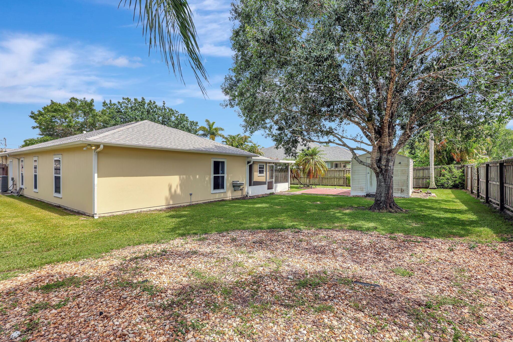 PORT ST LUCIE SECTION 48 - Residential Lease