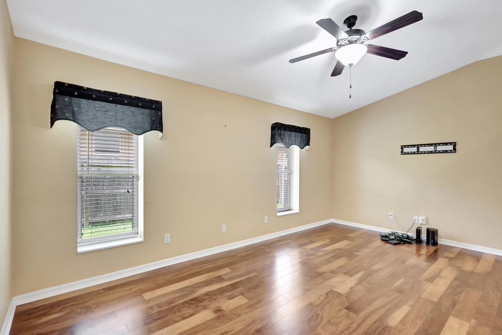 PORT ST LUCIE SECTION 48 - Residential Lease