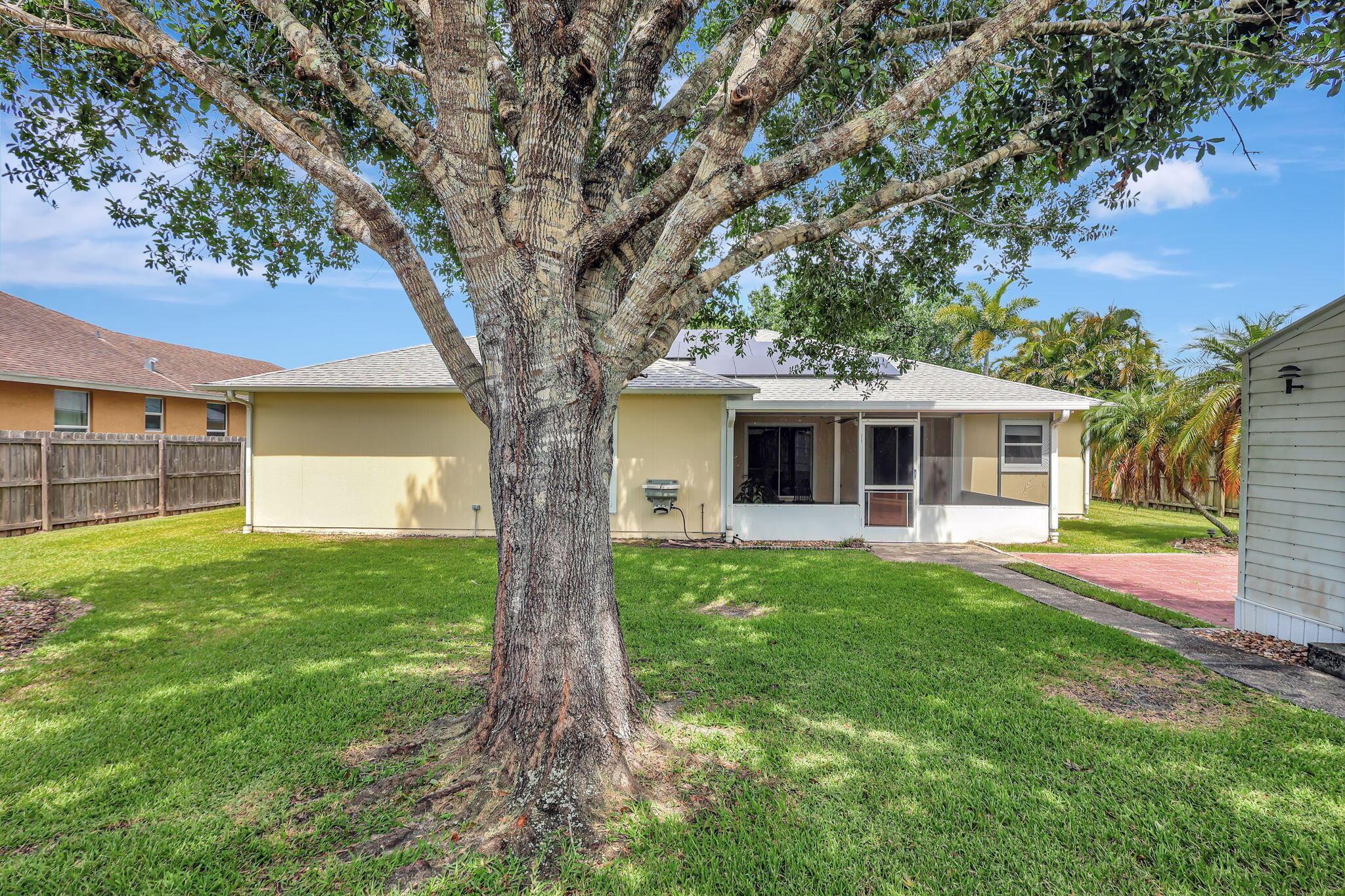 PORT ST LUCIE SECTION 48 - Residential Lease