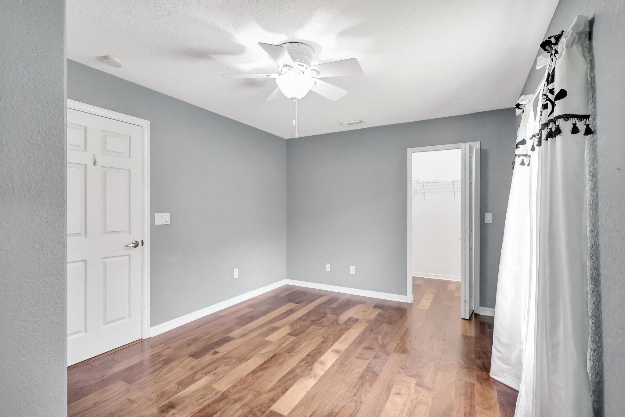 PORT ST LUCIE SECTION 48 - Residential Lease