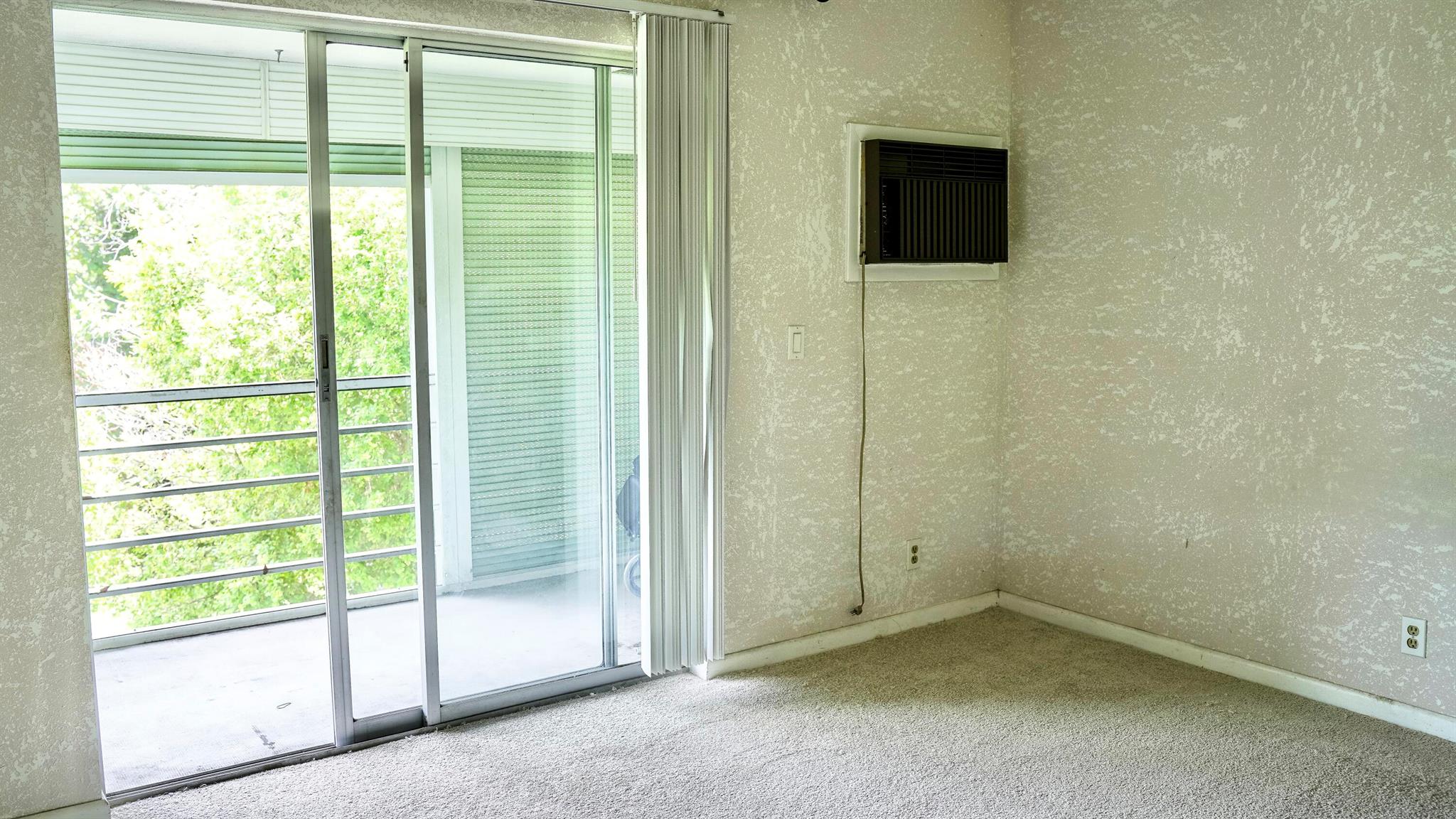 KESWICK B CONDO - Residential Lease