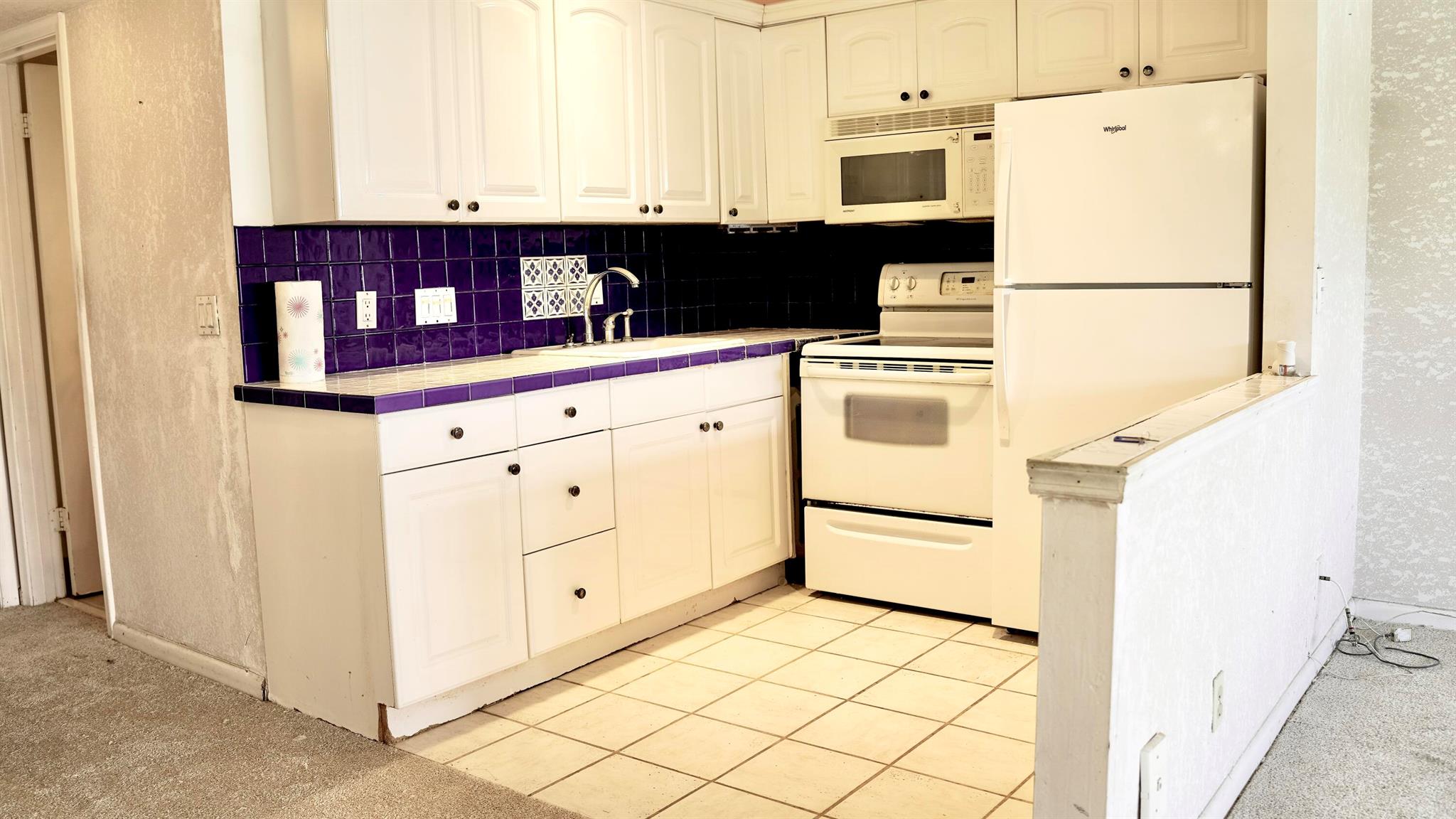 KESWICK B CONDO - Residential Lease