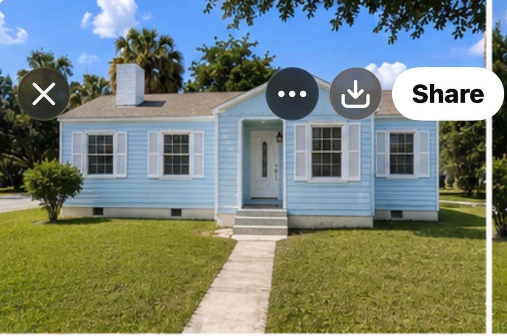 Photo of 729 S 11th Street, Fort Pierce, FL 34950 (MLS # B26061986)