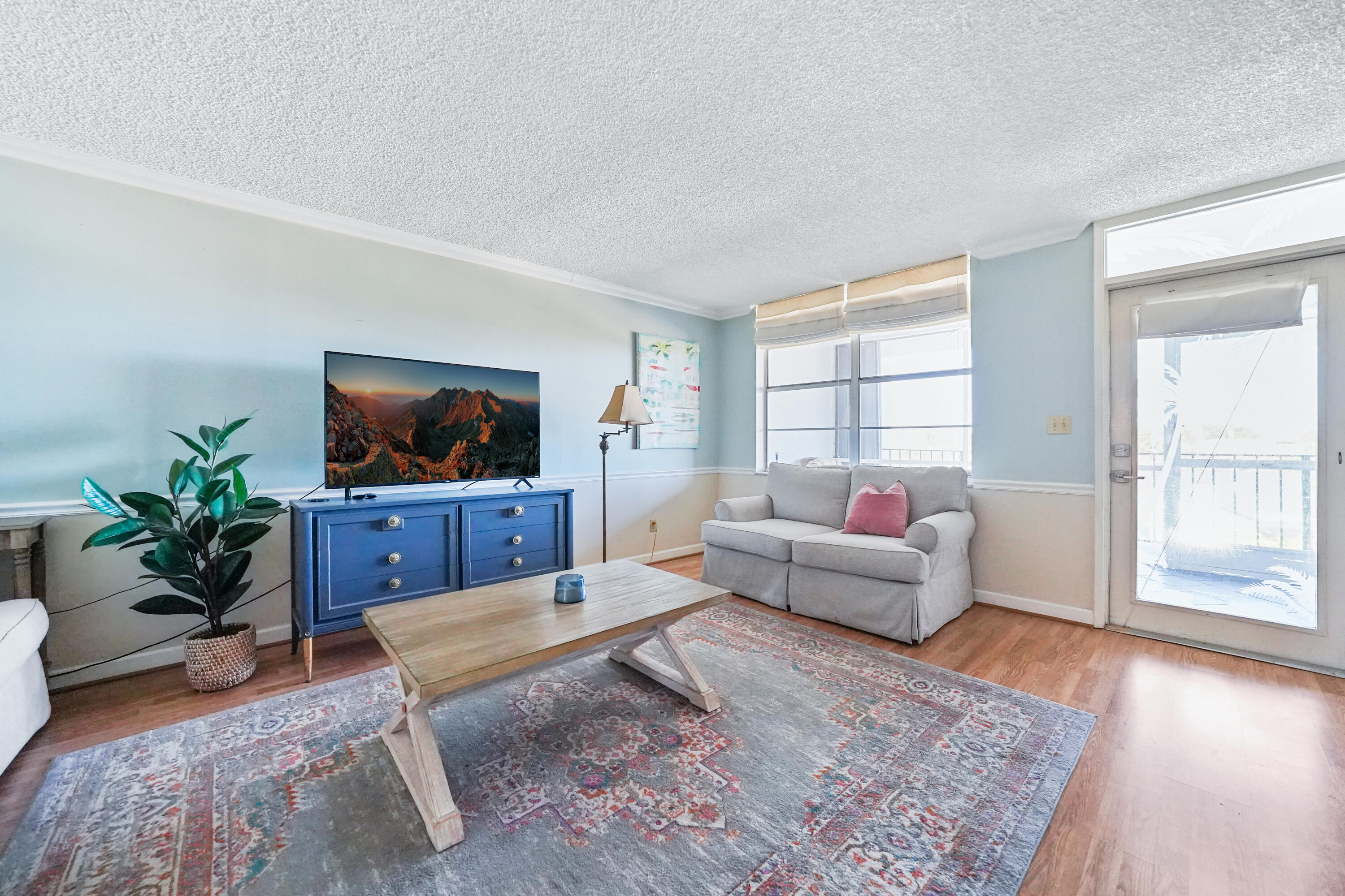 109 Paradise Harbour Boulevard 414