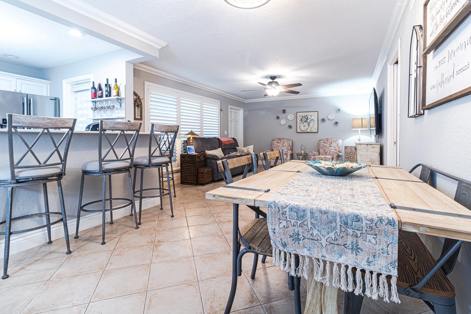 capri condos - Residential