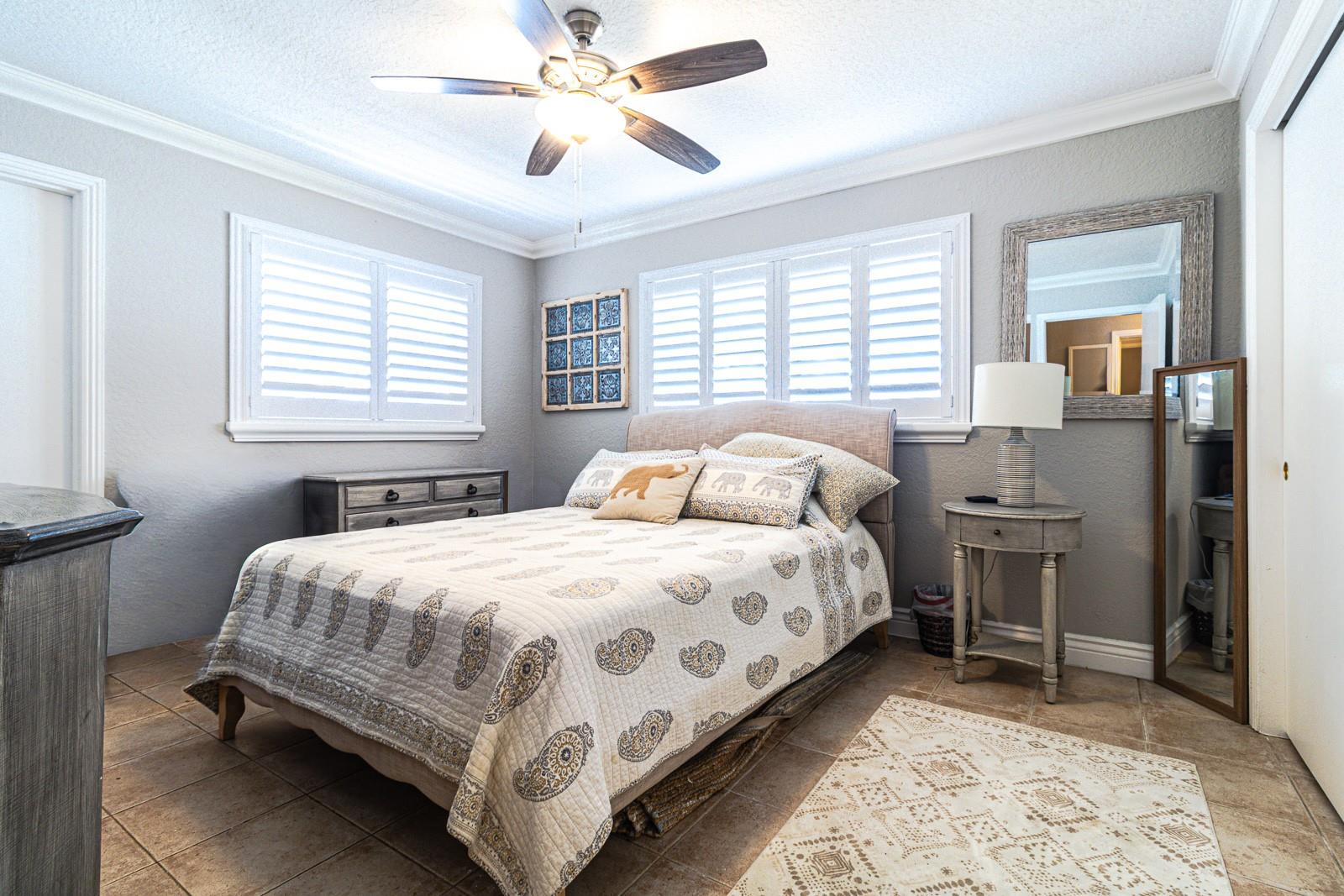 capri condos - Residential