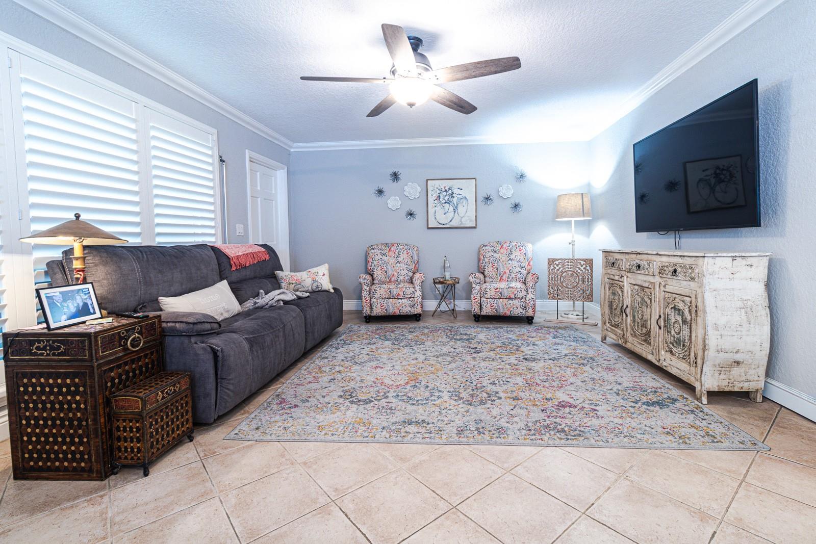 capri condos - Residential