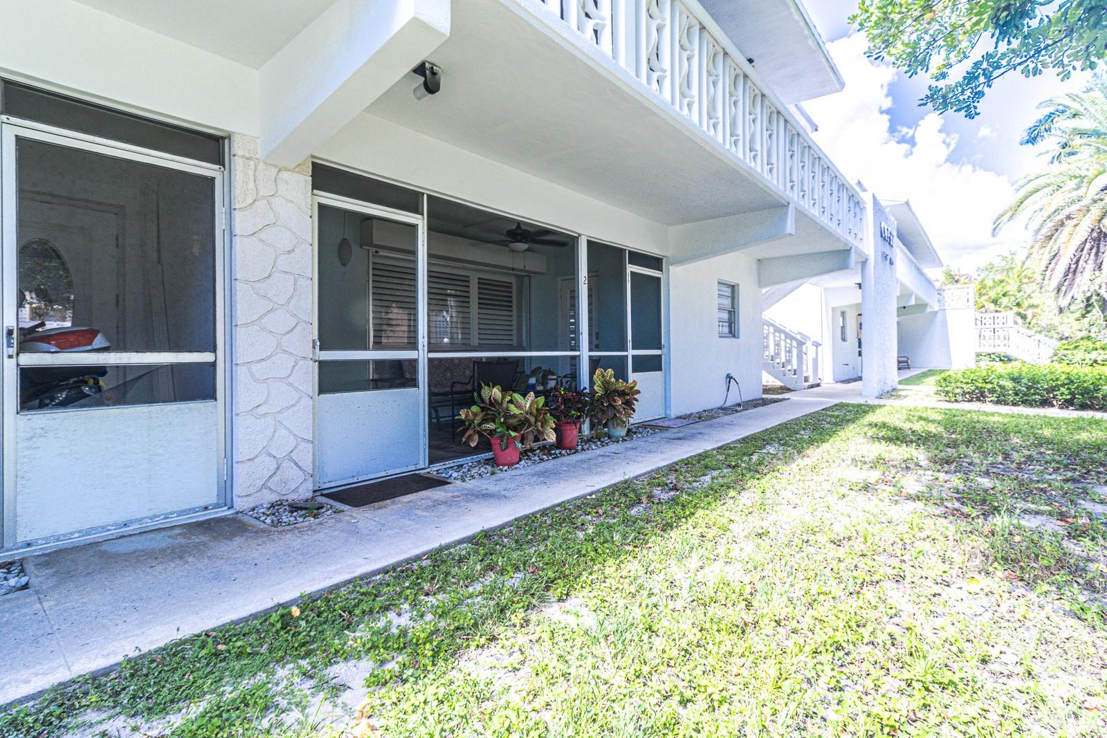 540 N Luna Ct 2
