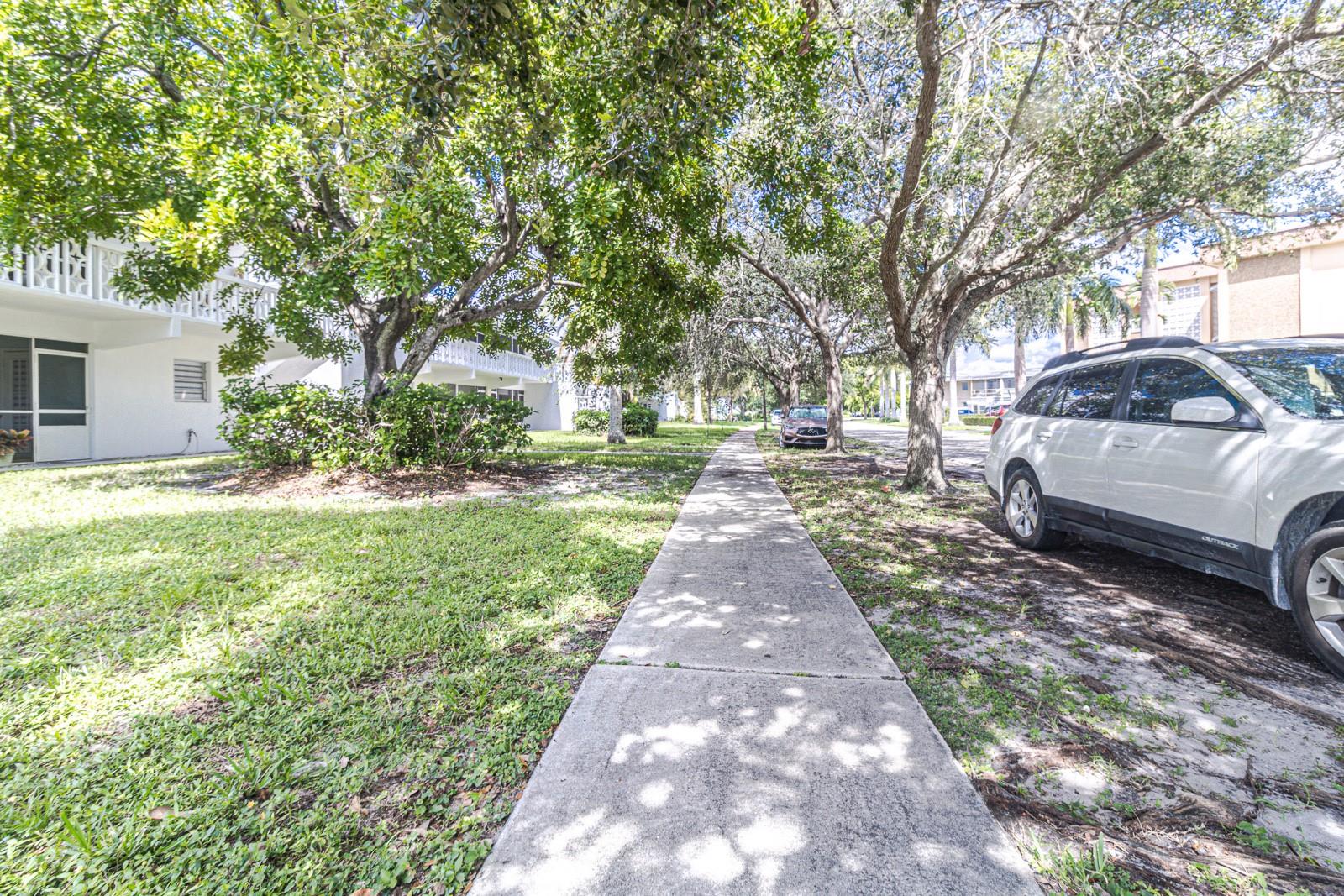 540 N Luna Ct 2