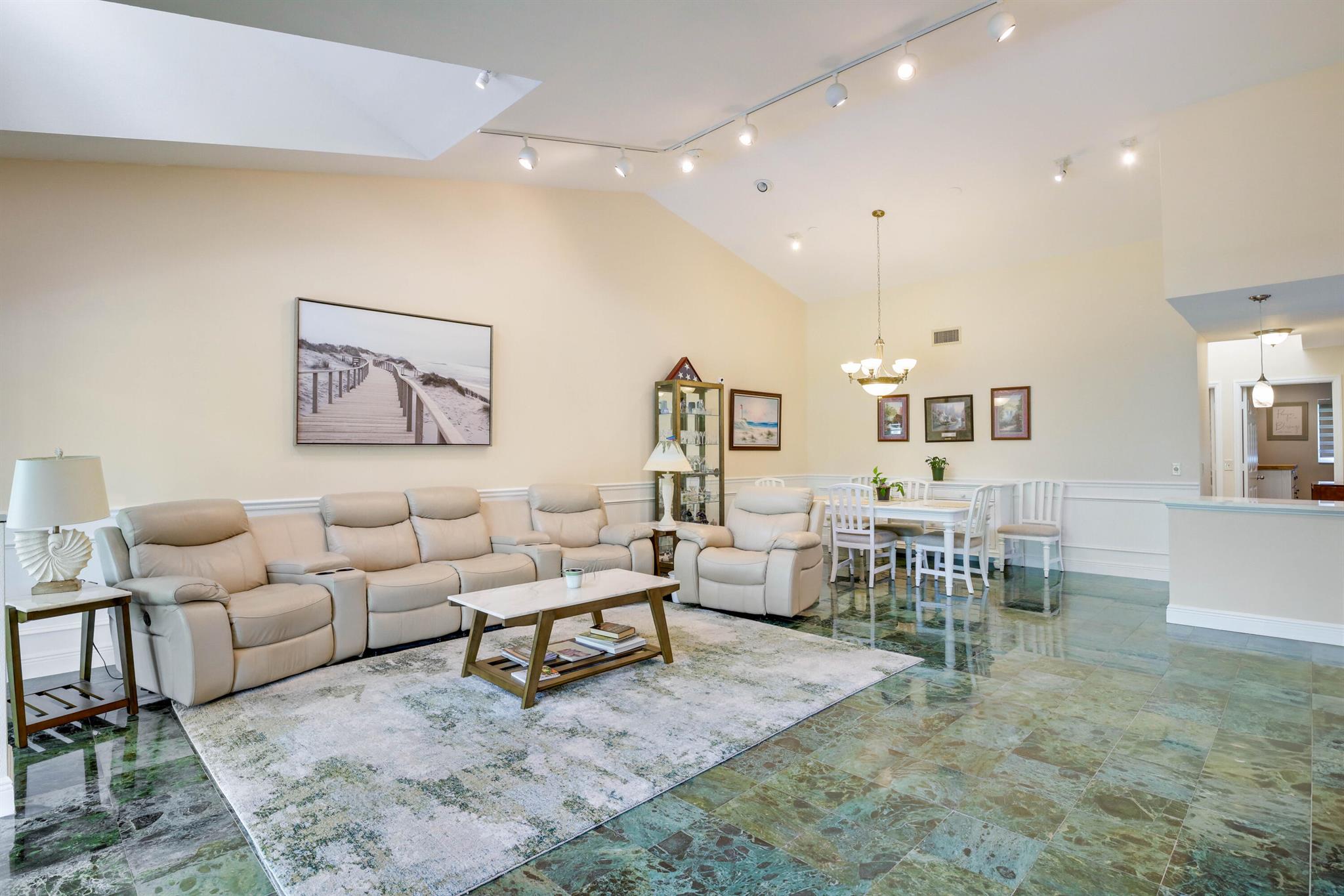 FOUNTAINS - Residential