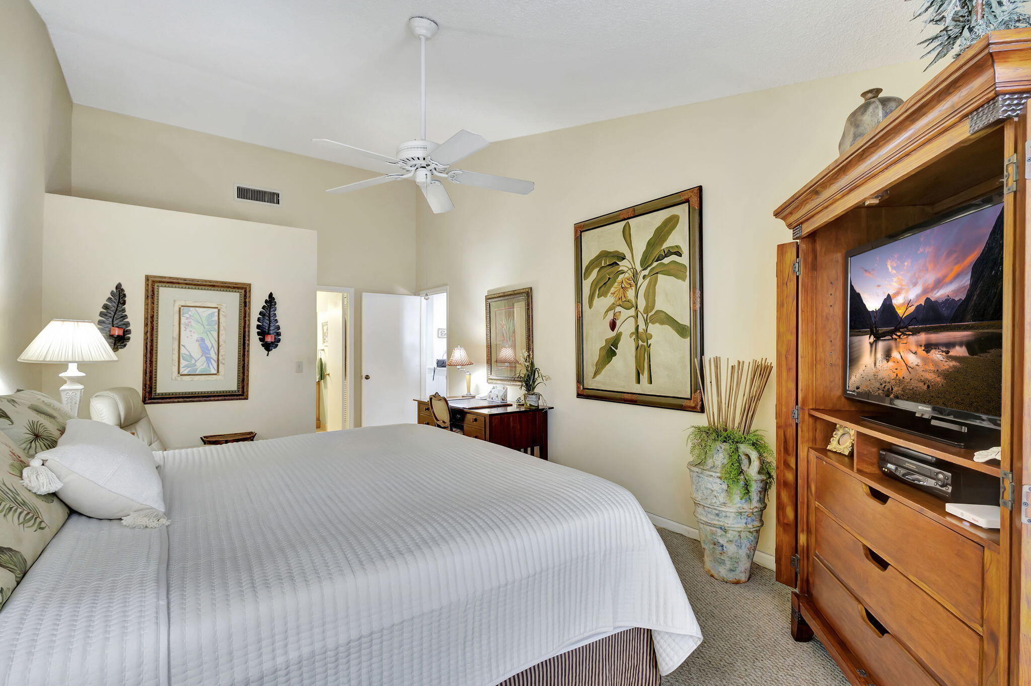 VILLAS OF OCEAN DUNES - Residential Lease