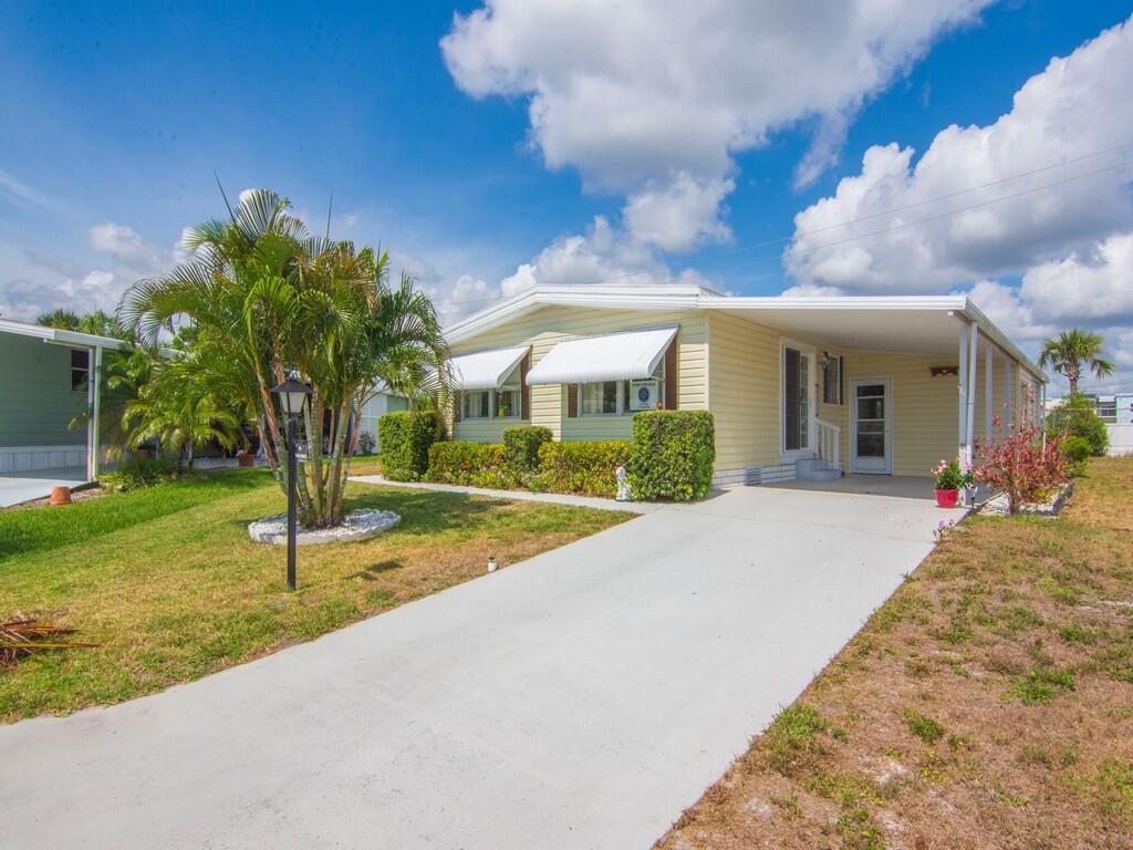 Pinelake Village - Residential