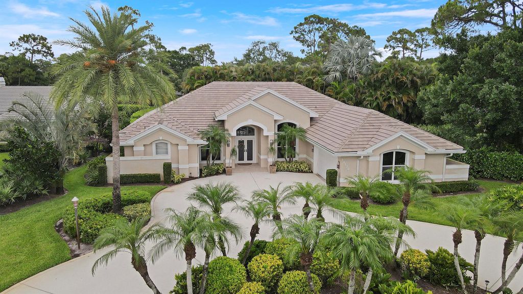 Photo of 10120 Inverness Way, Port Saint Lucie, FL 34986 (MLS # R11096601)