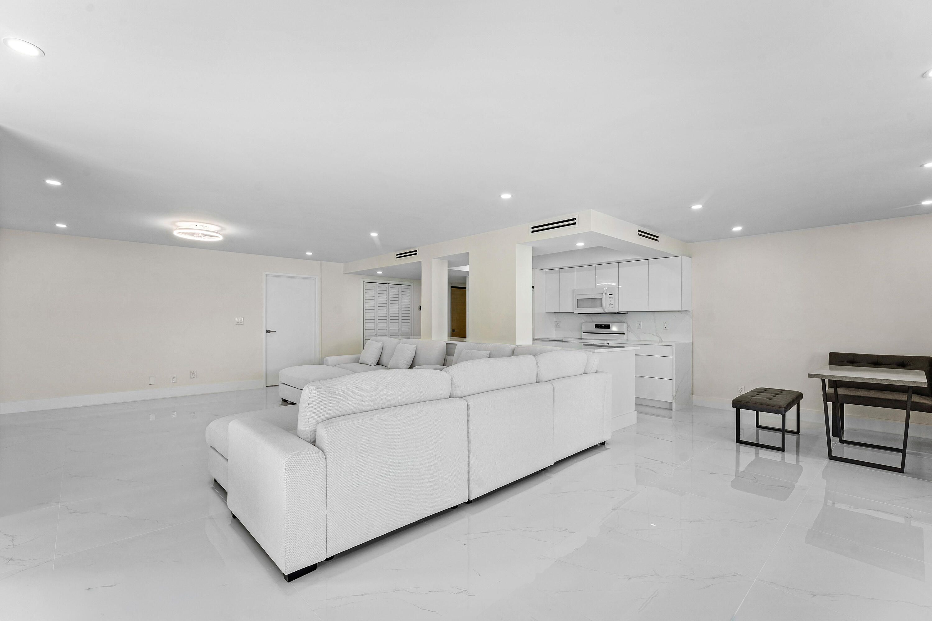 SEAGRAPE CONDO - Residential