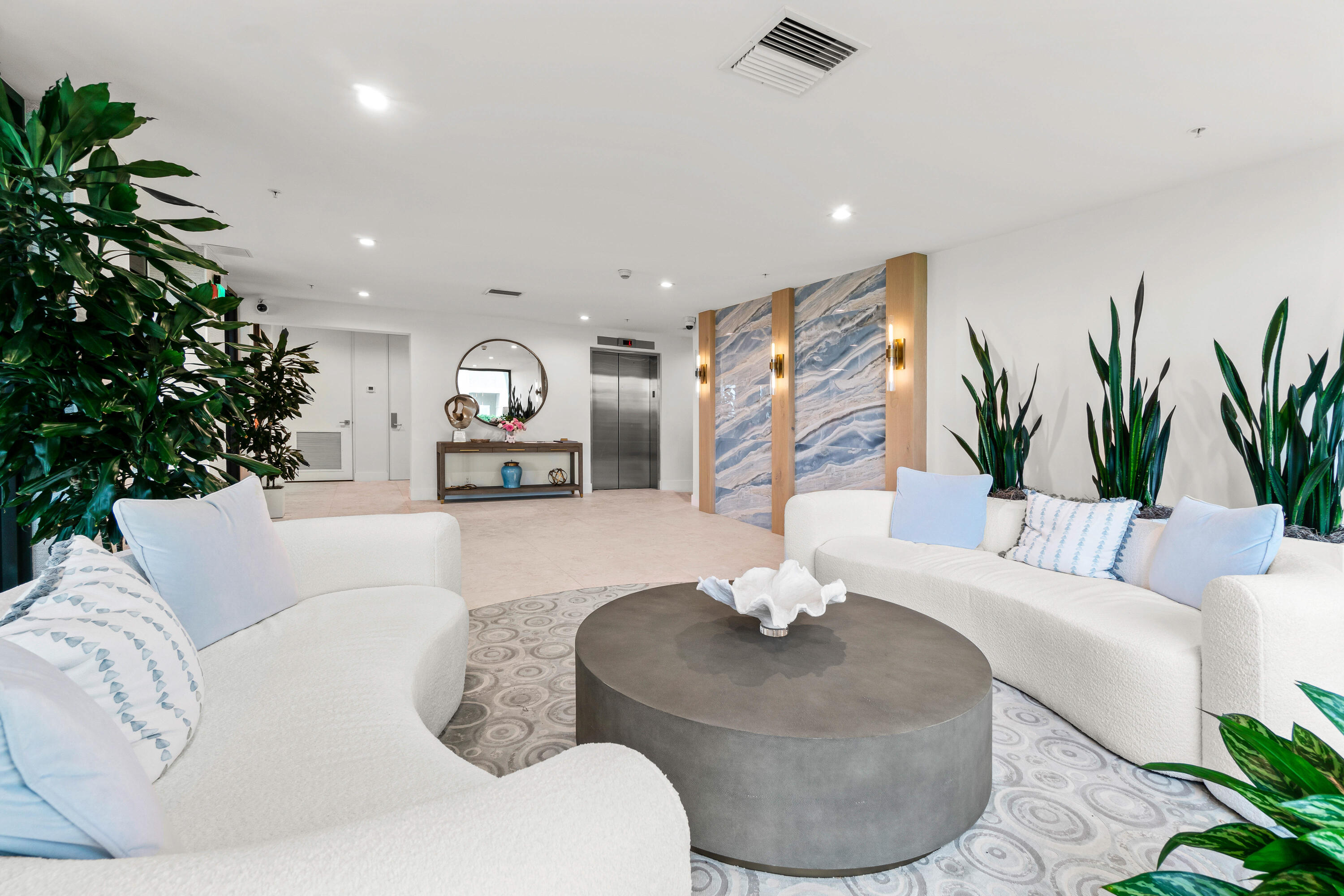 SEAGRAPE CONDO - Residential