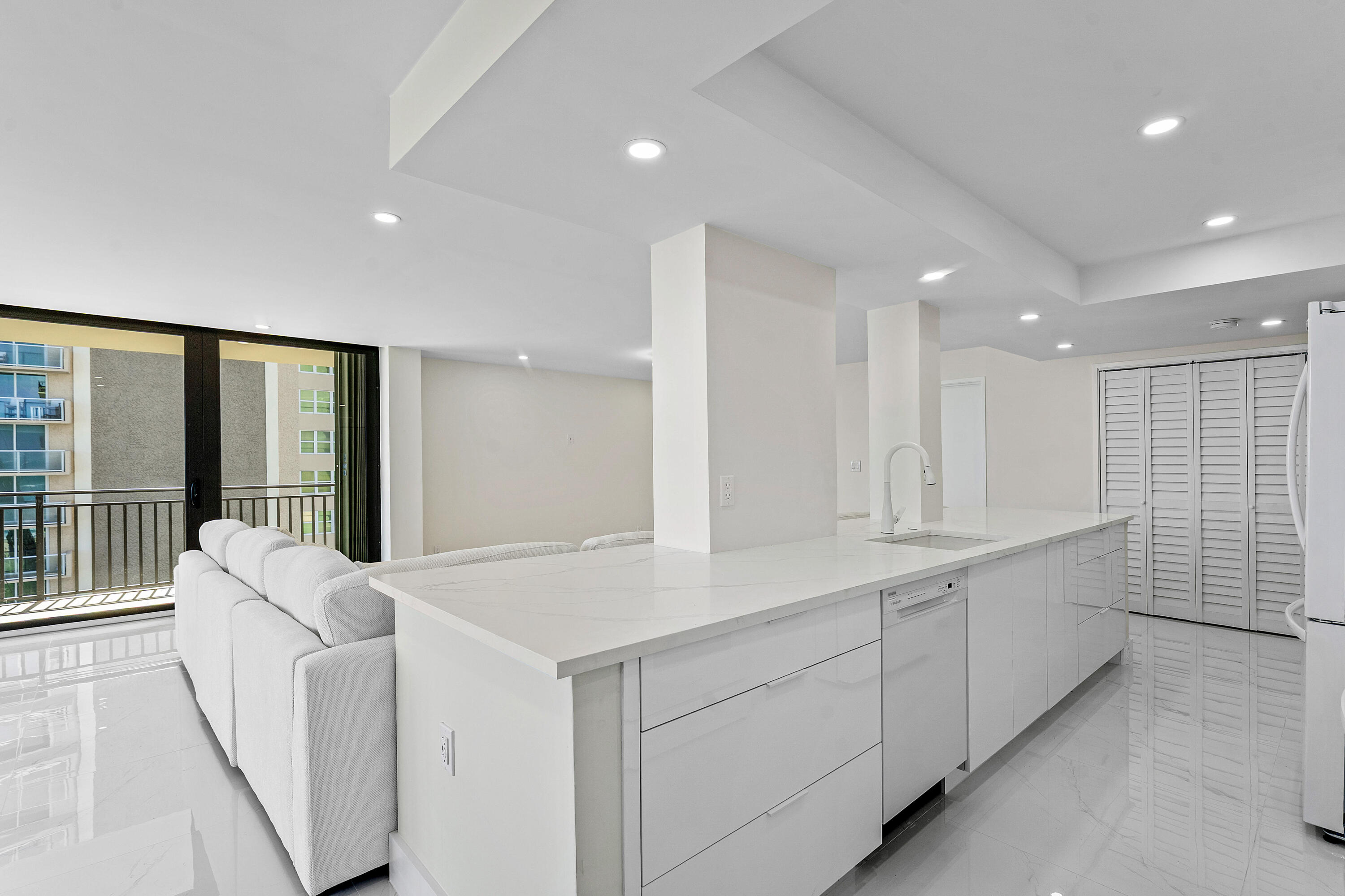 SEAGRAPE CONDO - Residential