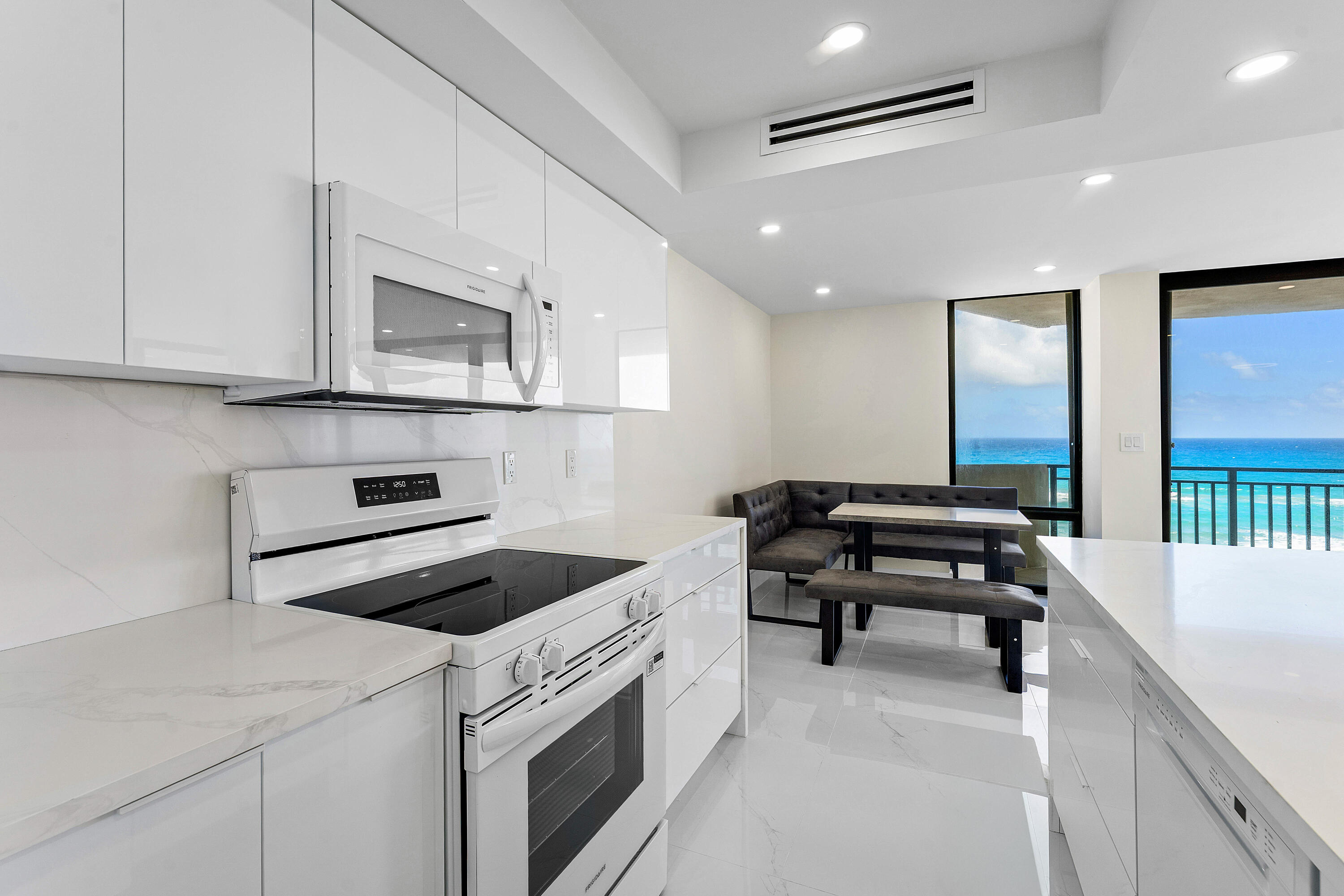 SEAGRAPE CONDO - Residential