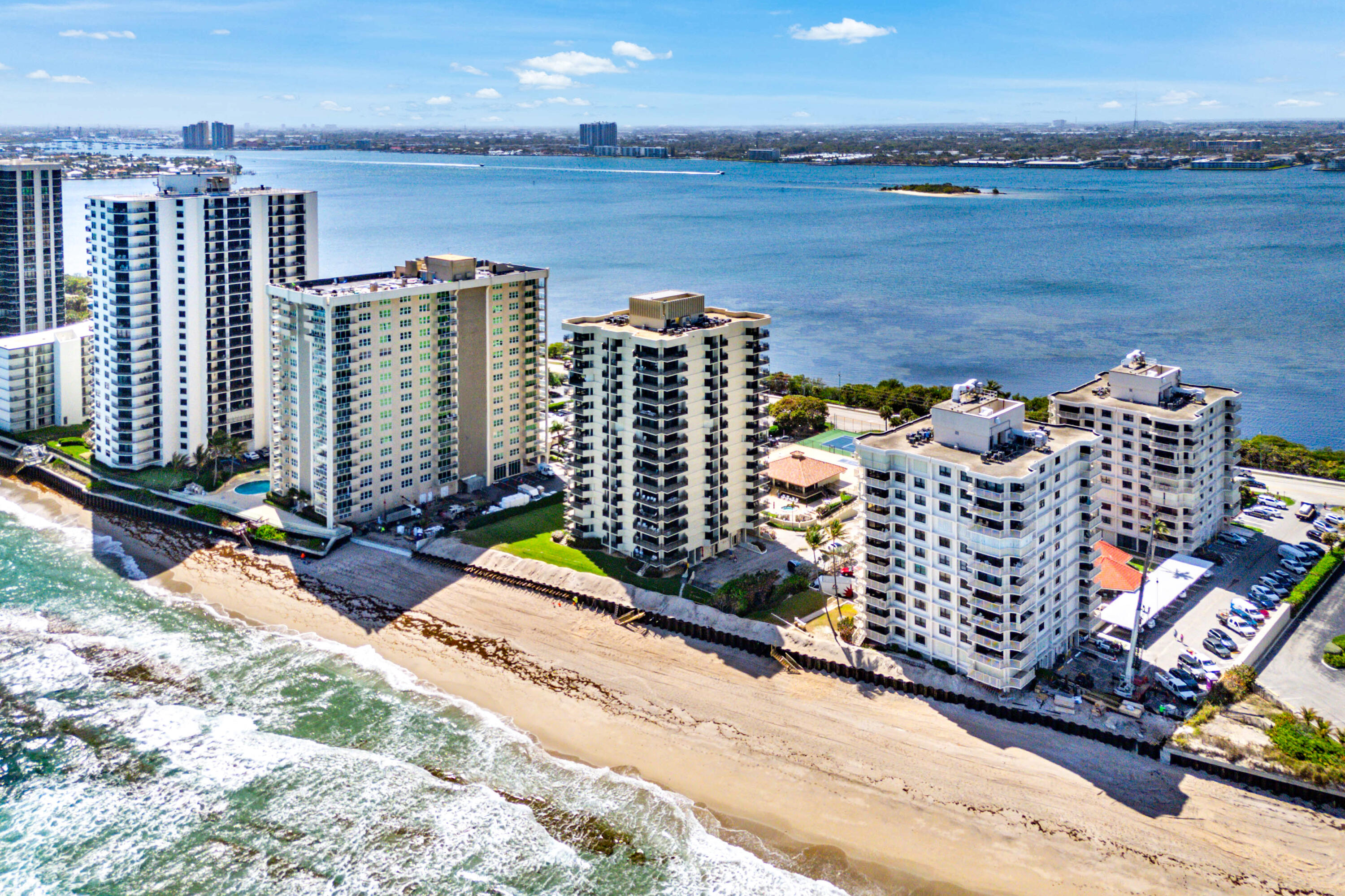 SEAGRAPE CONDO - Residential