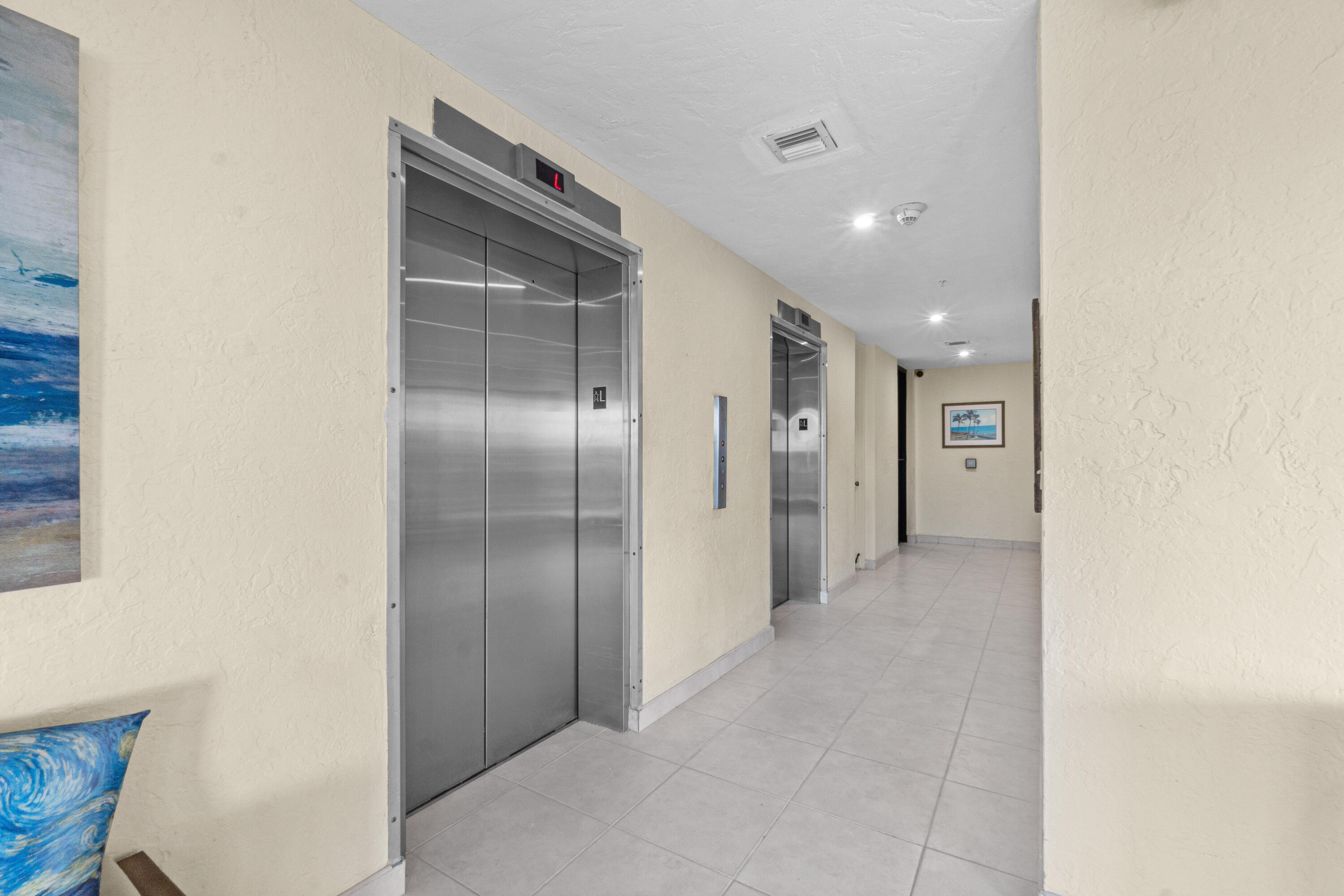 SEAGRAPE CONDO - Residential