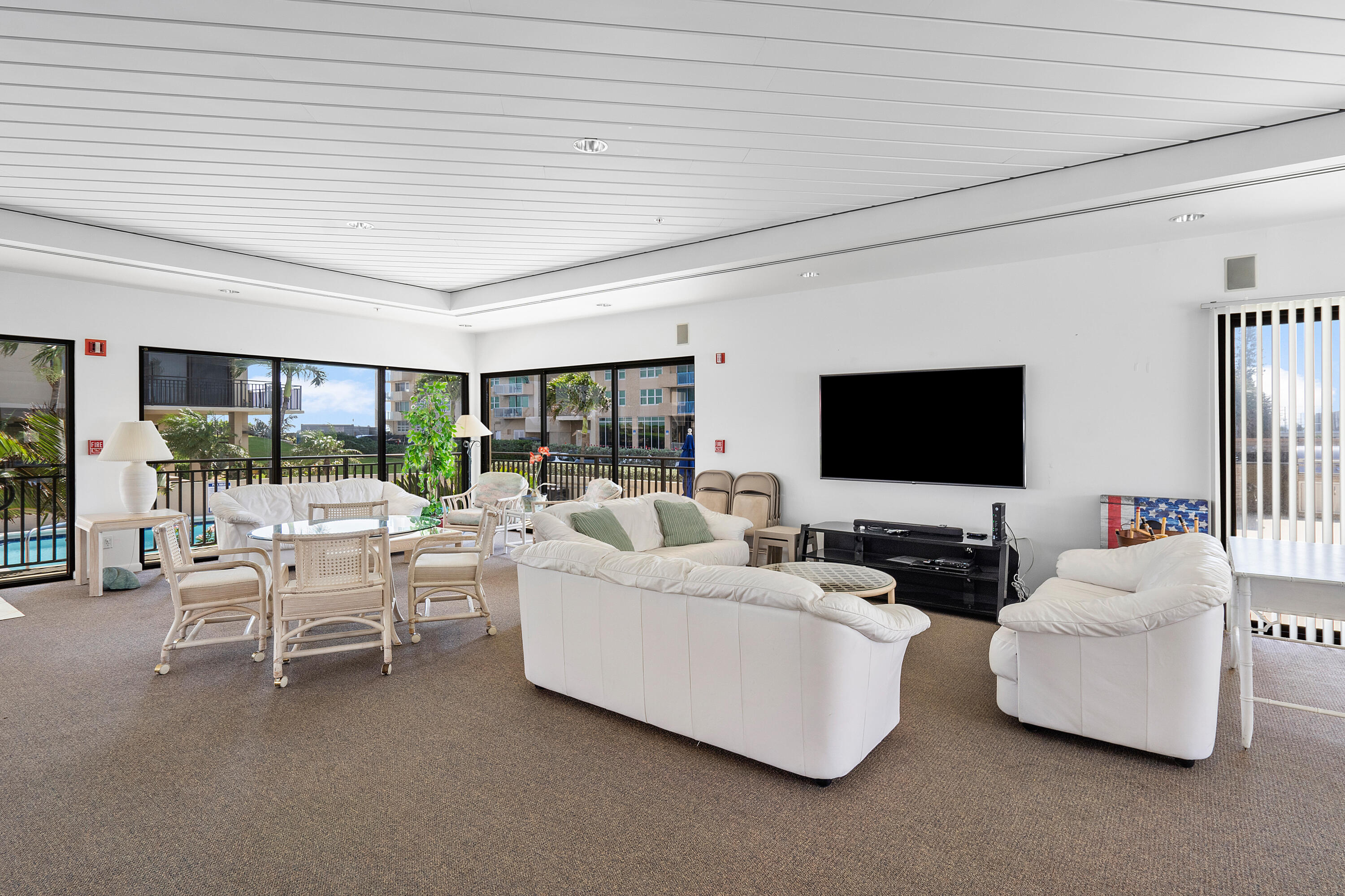 SEAGRAPE CONDO - Residential