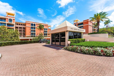 Tiny photo for 2 N Breakers Row ROW #N PH4, Palm Beach, FL 33480 (MLS # B26090628)