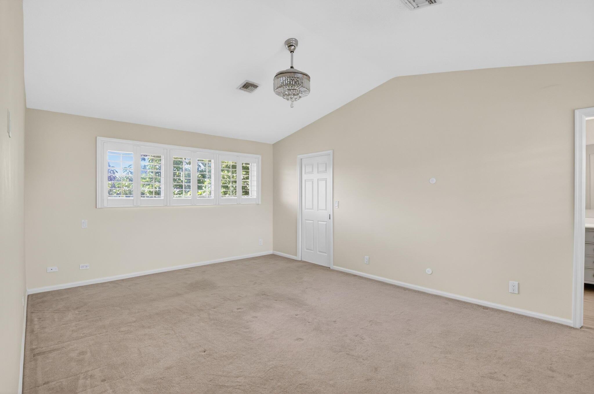 BOCA RATON HILLS SEC 3 - Residential