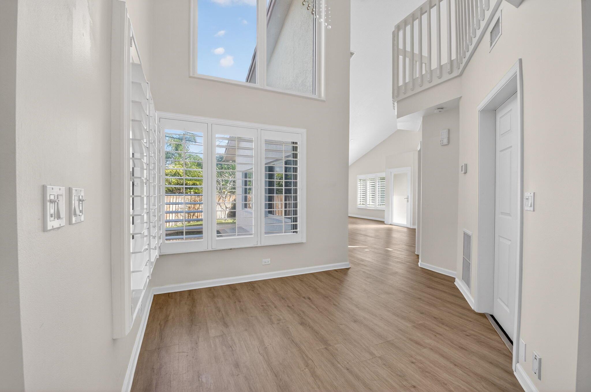 BOCA RATON HILLS SEC 3 - Residential