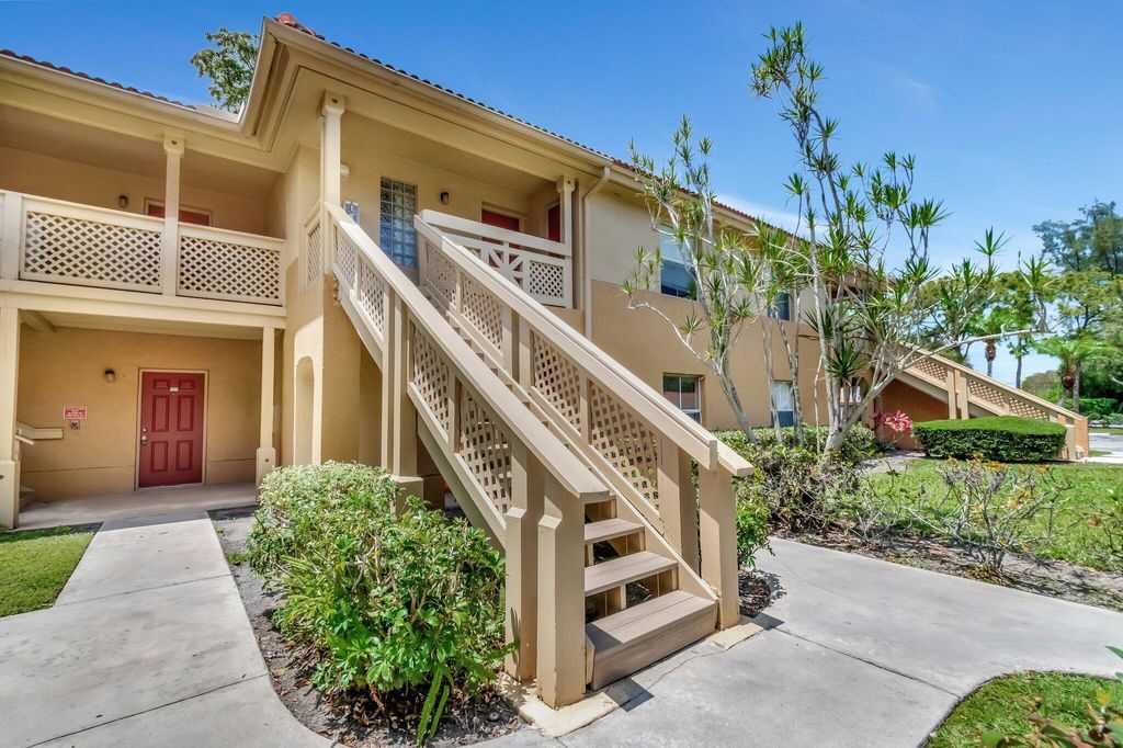 Photo of 4847 Via Palm Lakes #1021, West Palm Beach, FL 33417 (MLS # B26040785)