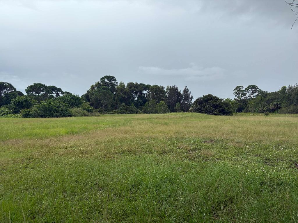 PORT ST LUCIE SECTION 30 - Land