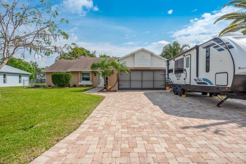 1833 SE Bowie Street Port St Lucie FL 34952