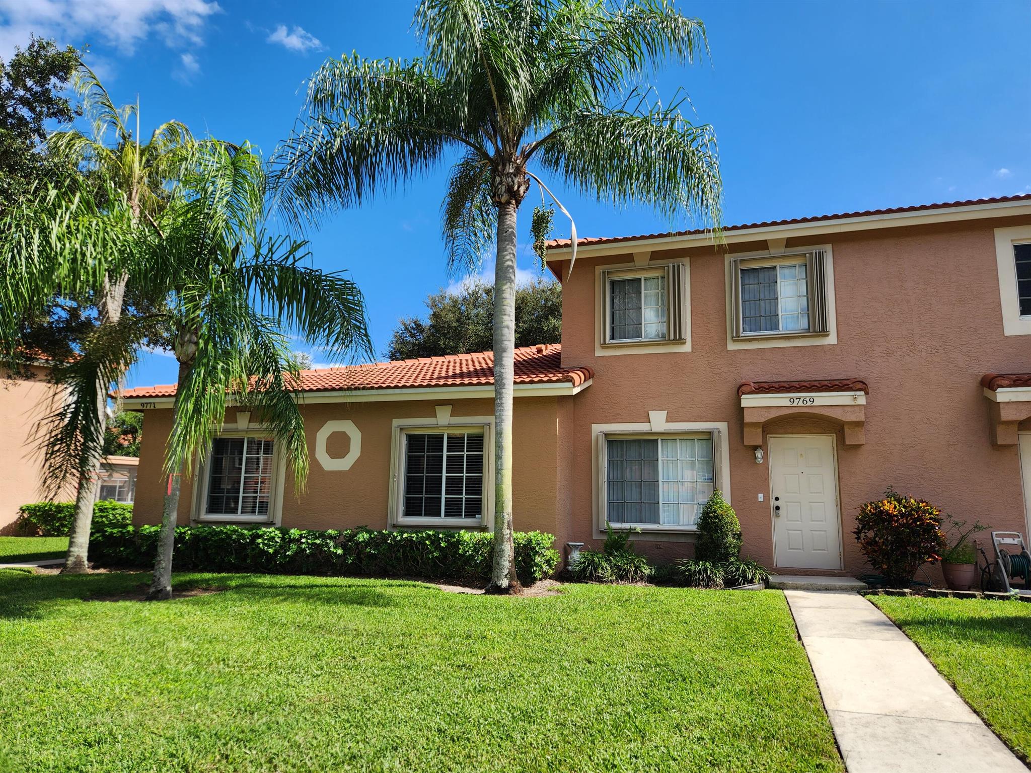 SANTA CRUZ - Residential Lease