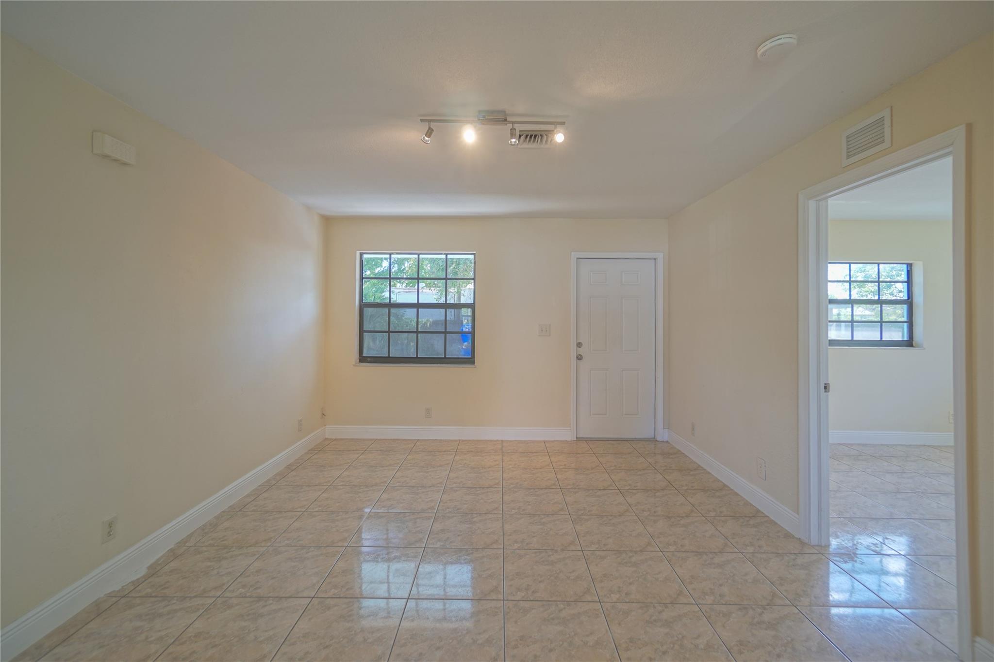 Miami Gardens Estates 22- - Residential Lease