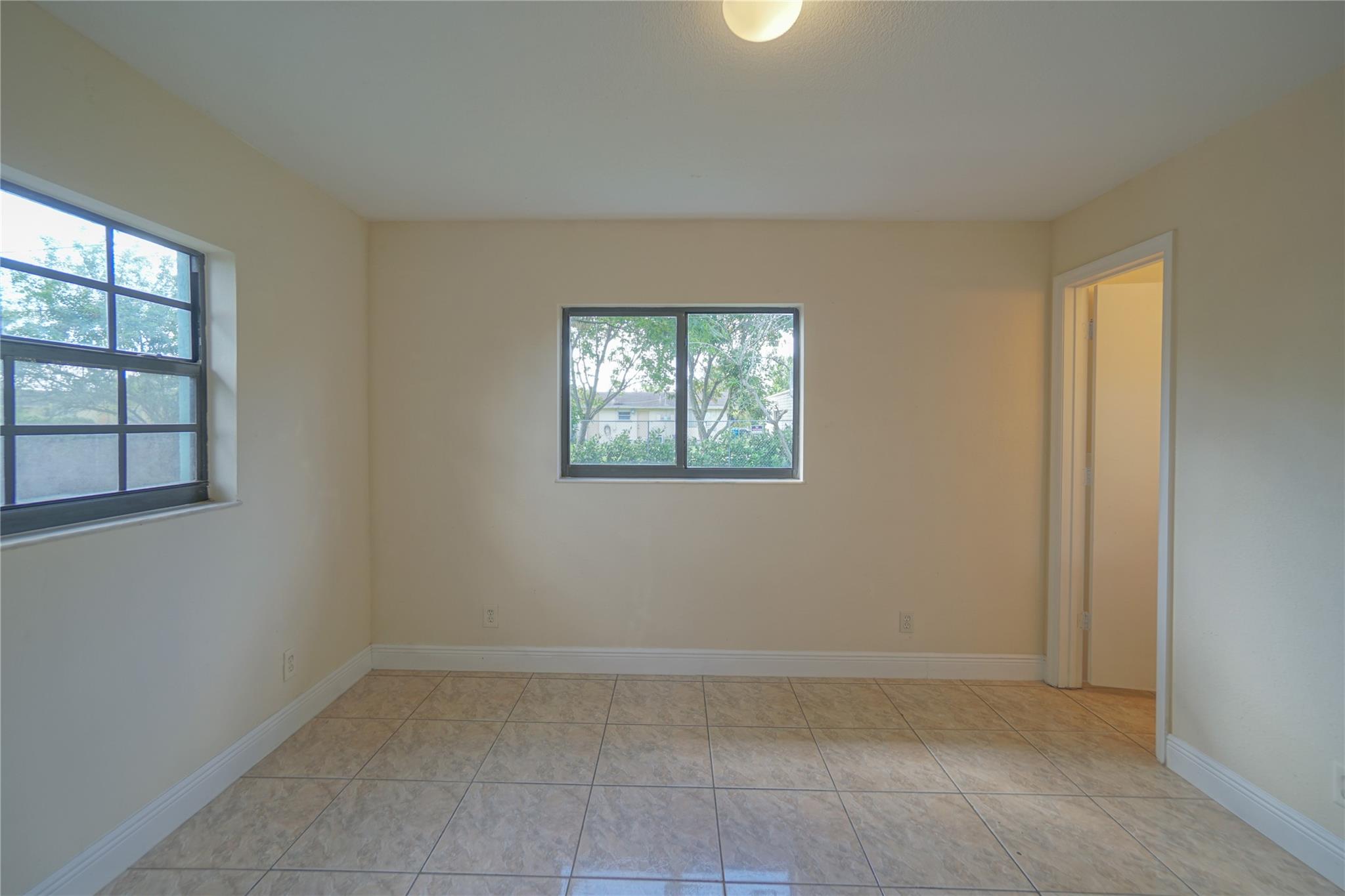 Miami Gardens Estates 22- - Residential Lease